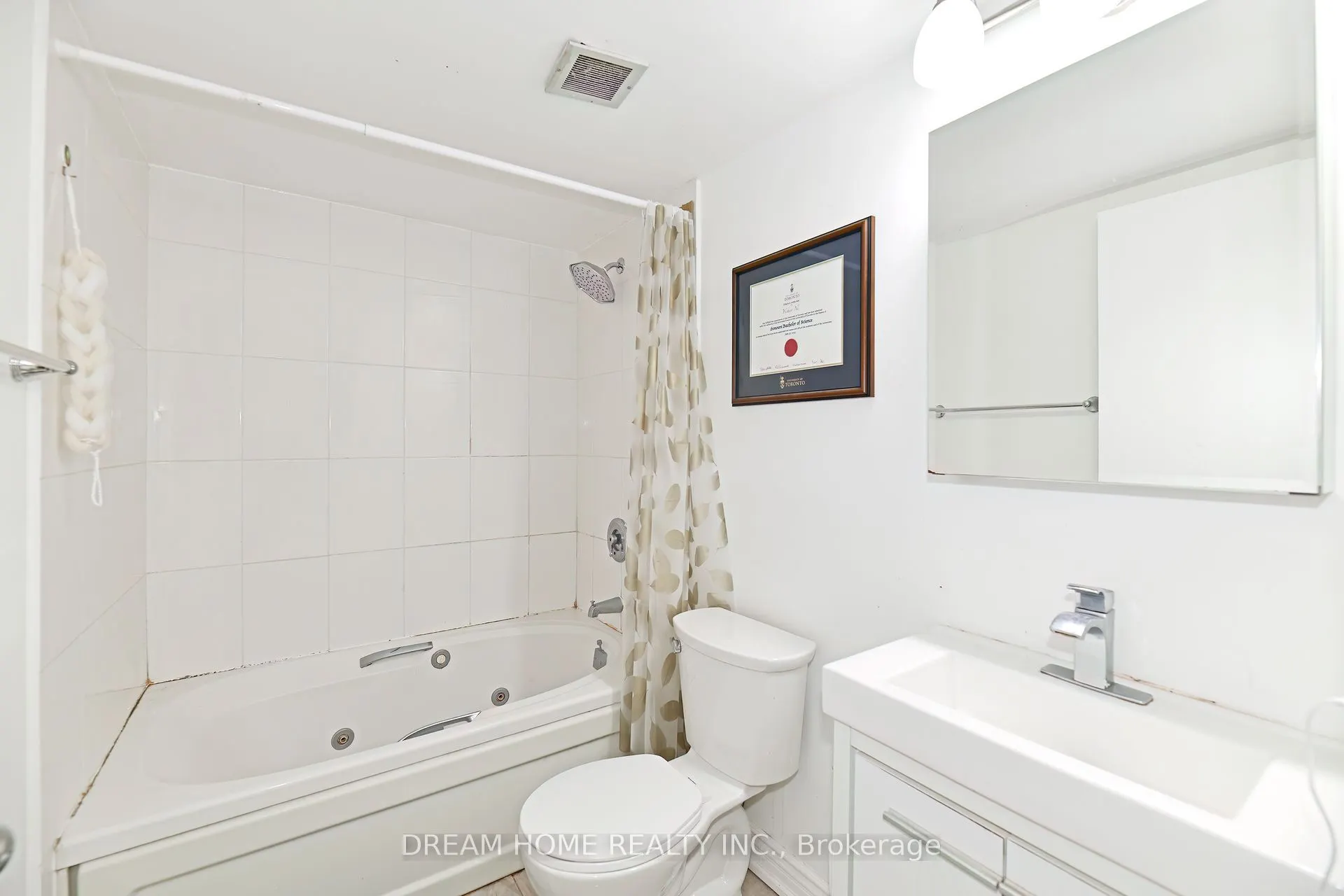 1055 Bay Street #1204