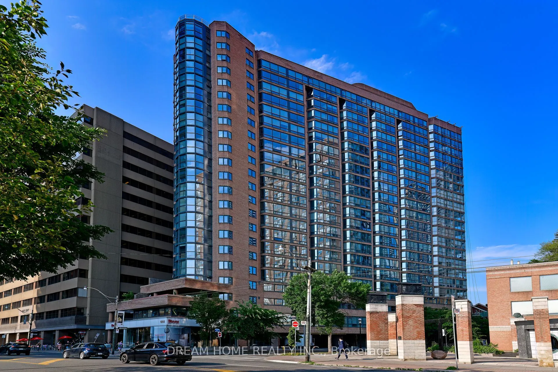 1055 Bay Street #1204