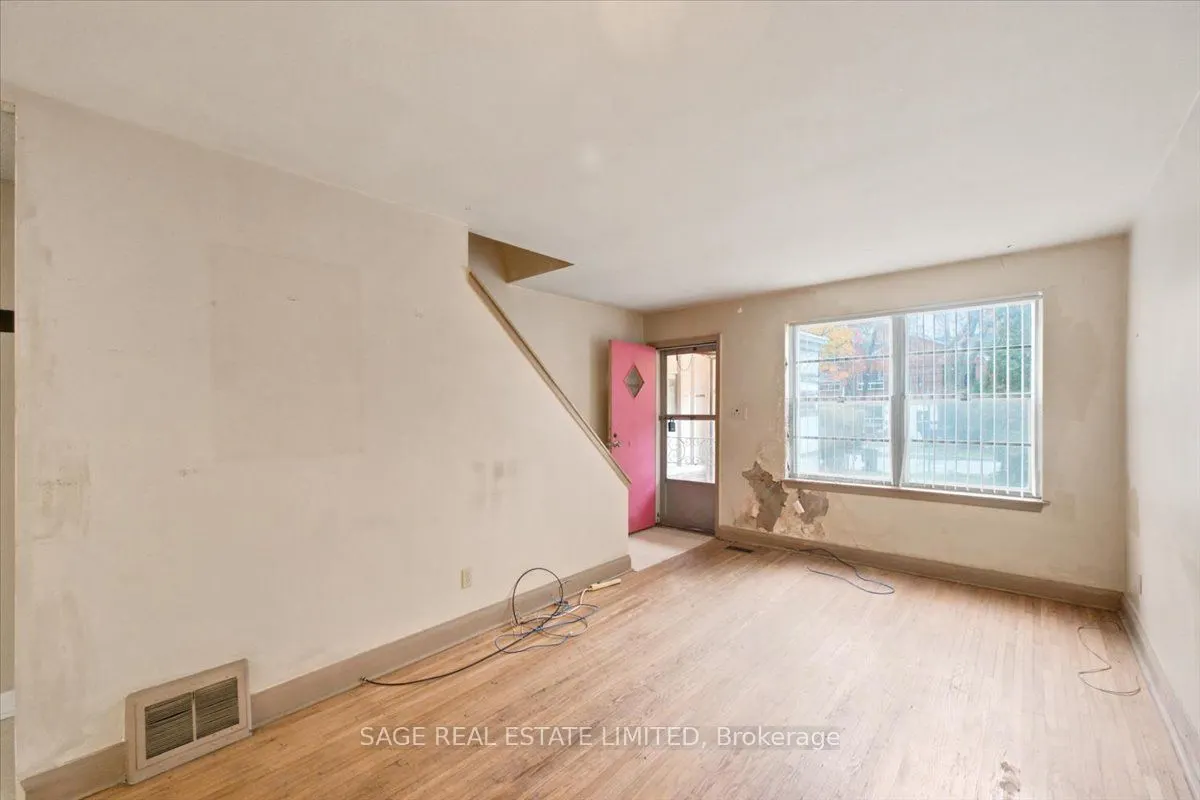 12 Khedive Avenue