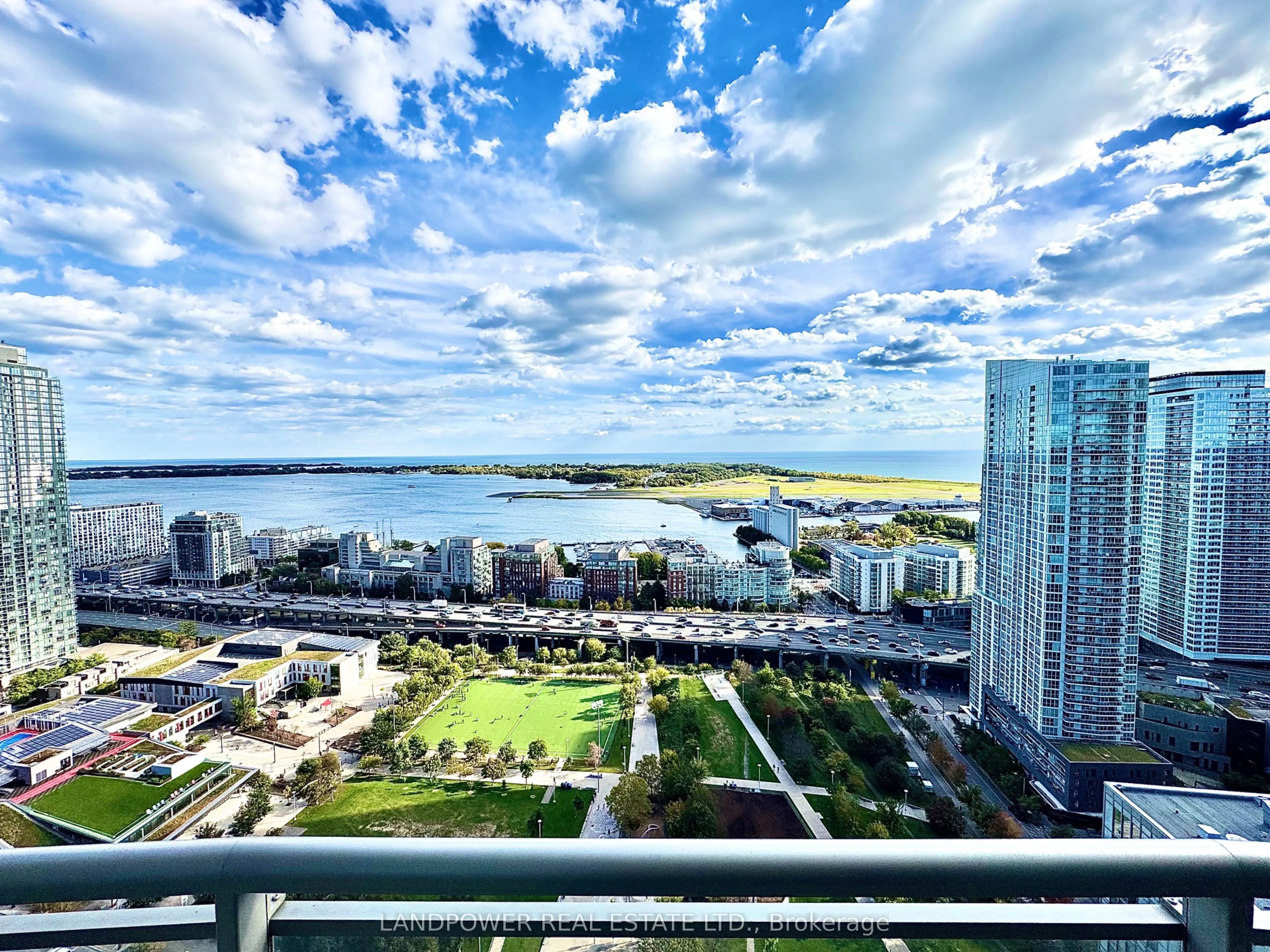 21 Iceboat Terrace #3807