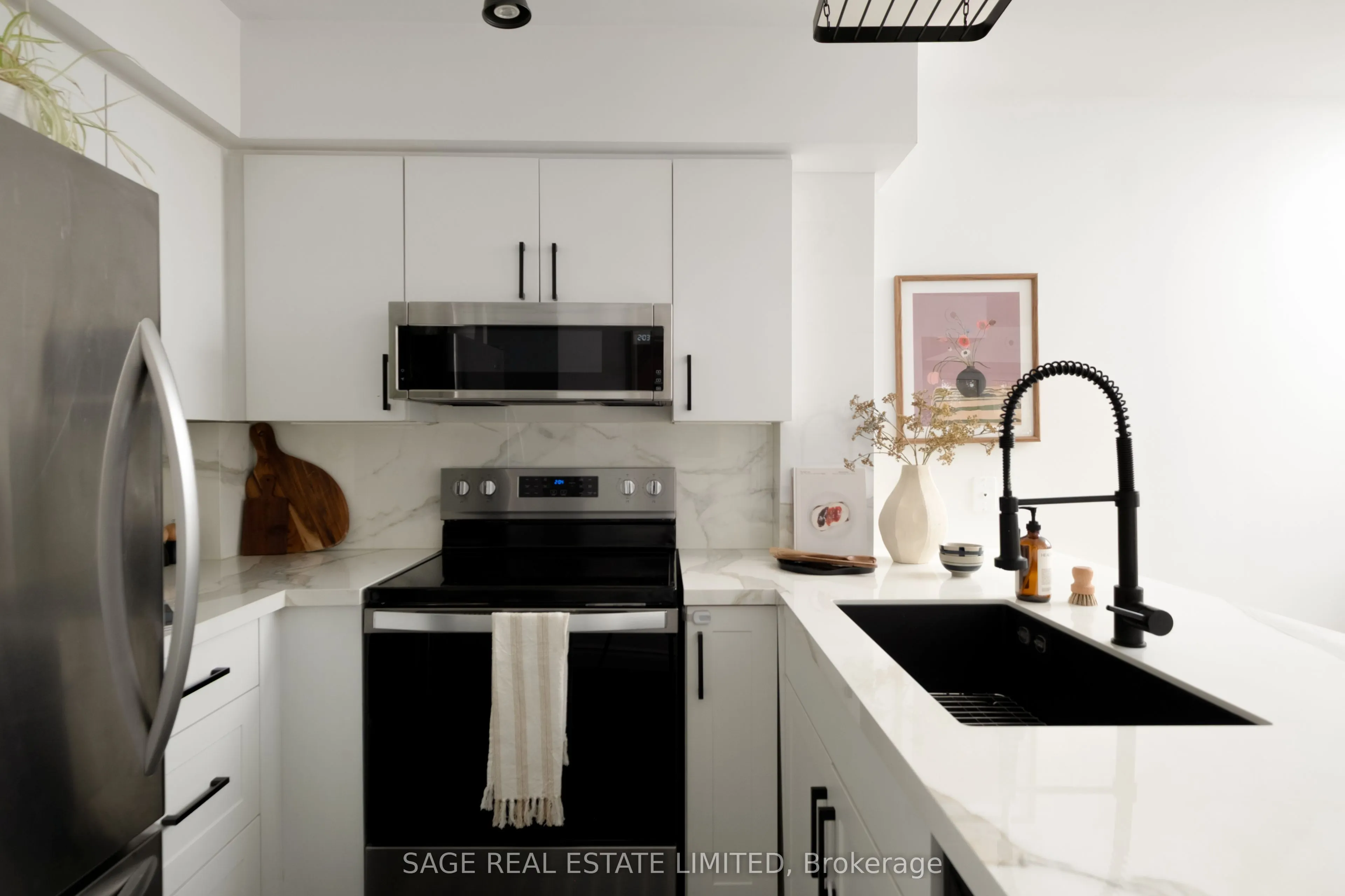 33 Sudbury Street #3303