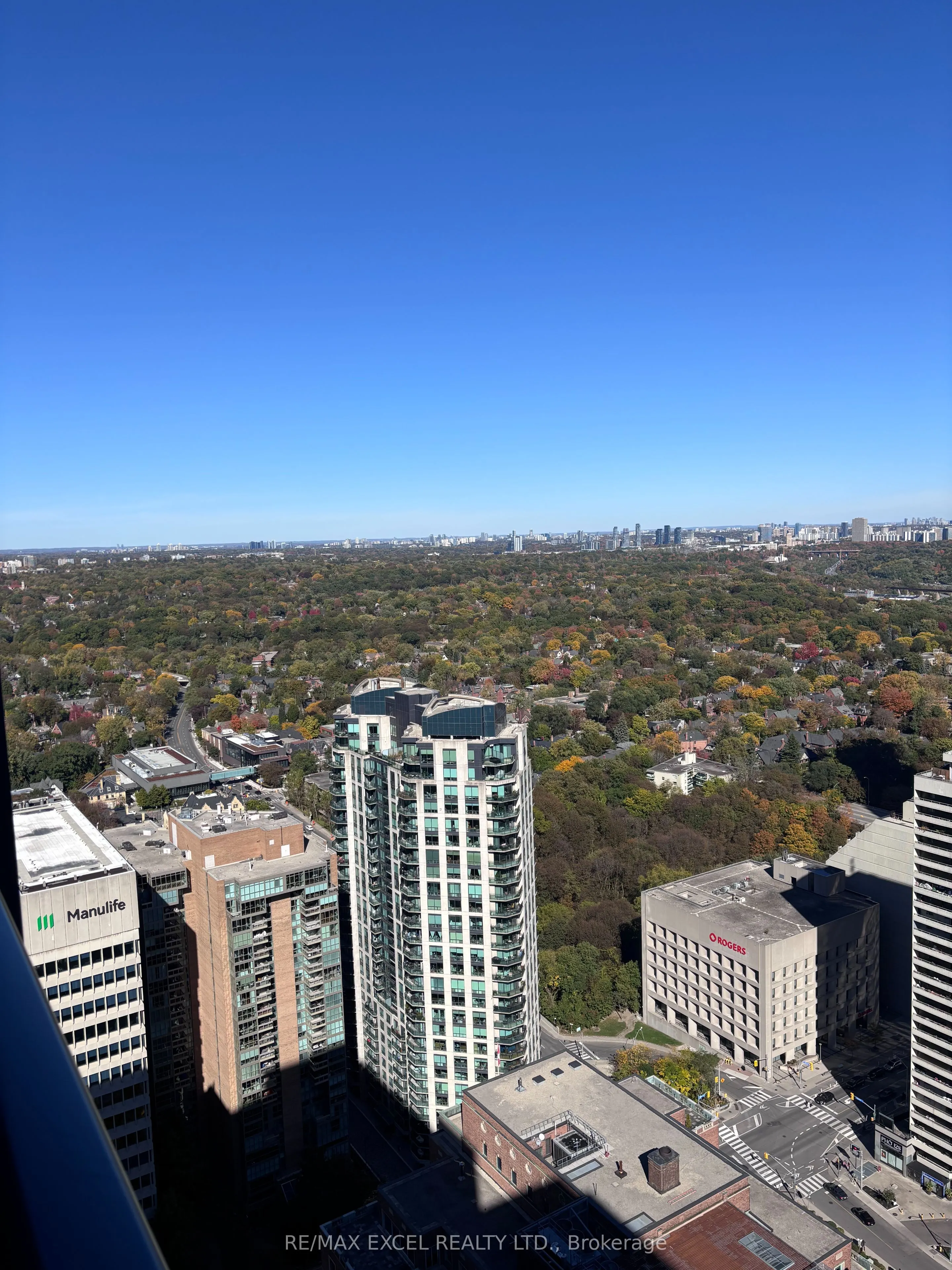 28 Ted Rogers Way #4201