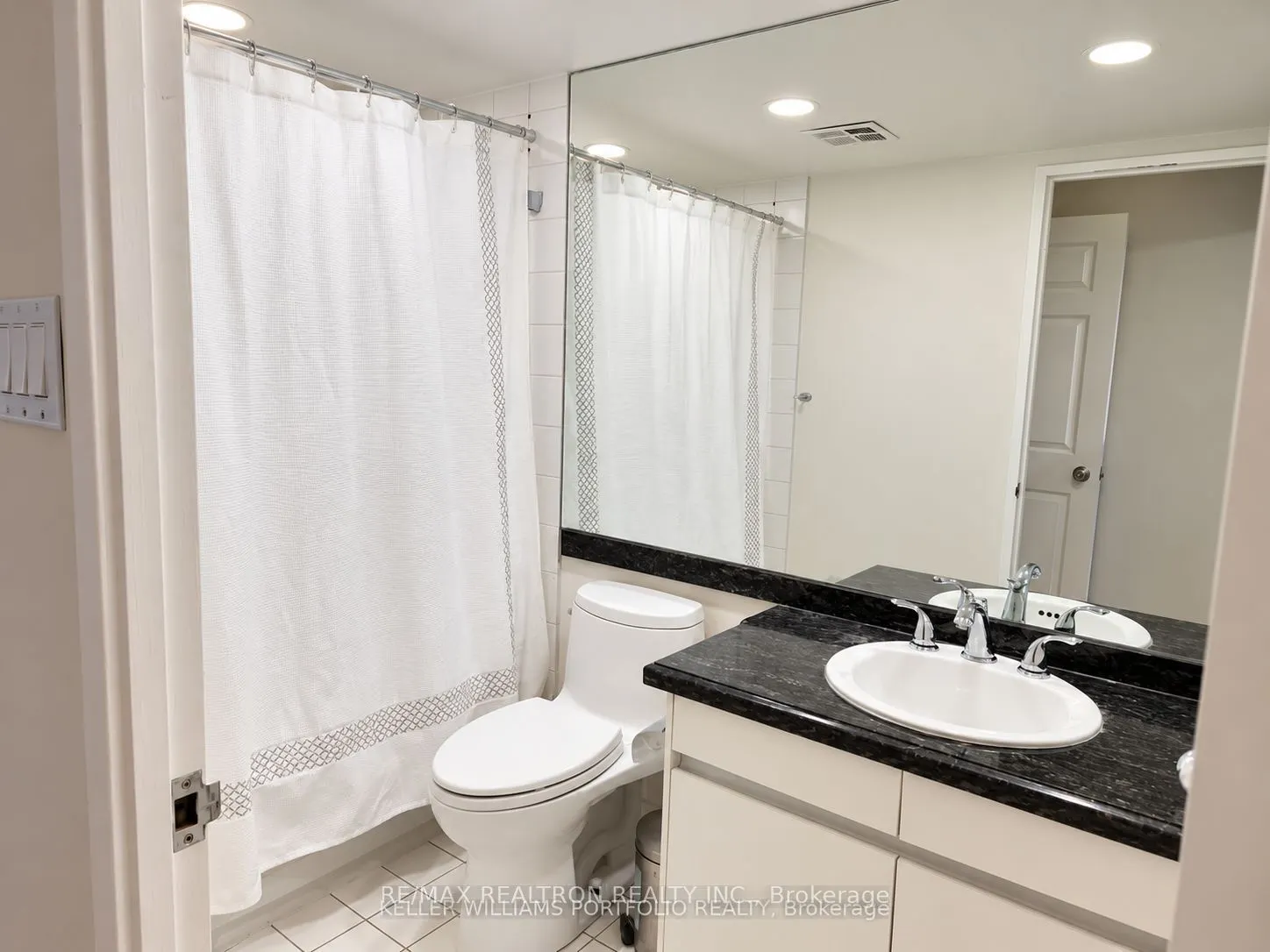 33 University Avenue #2404