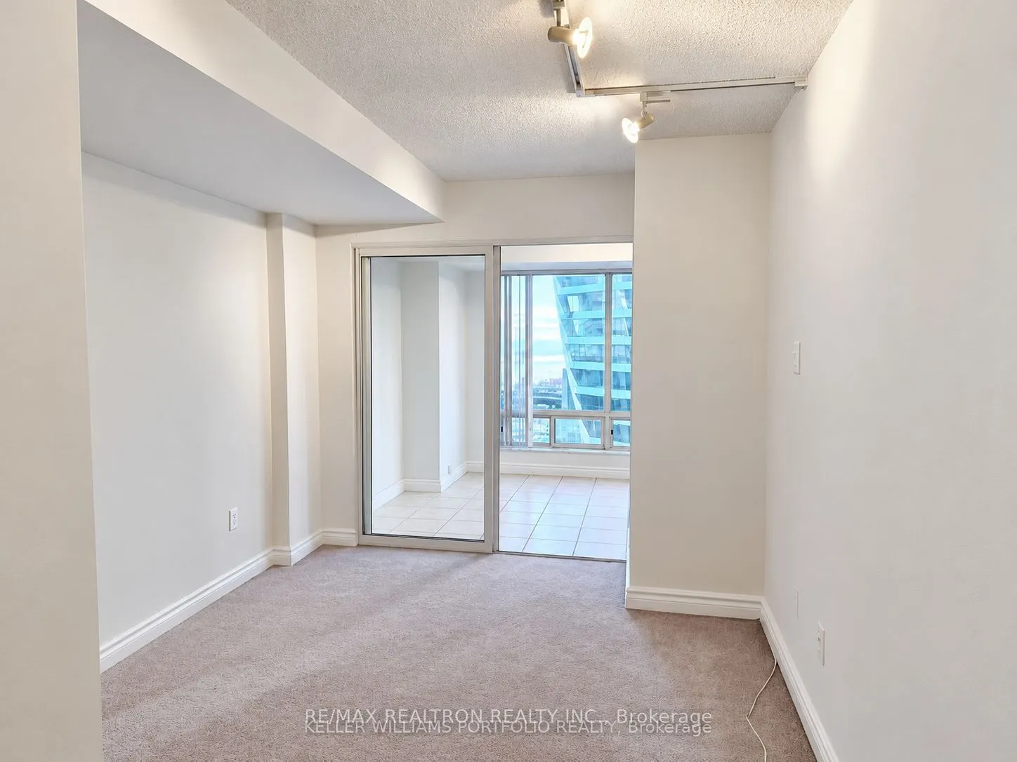 33 University Avenue #2404