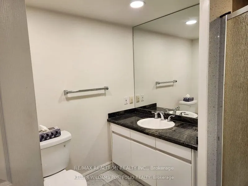 33 University Avenue #2404