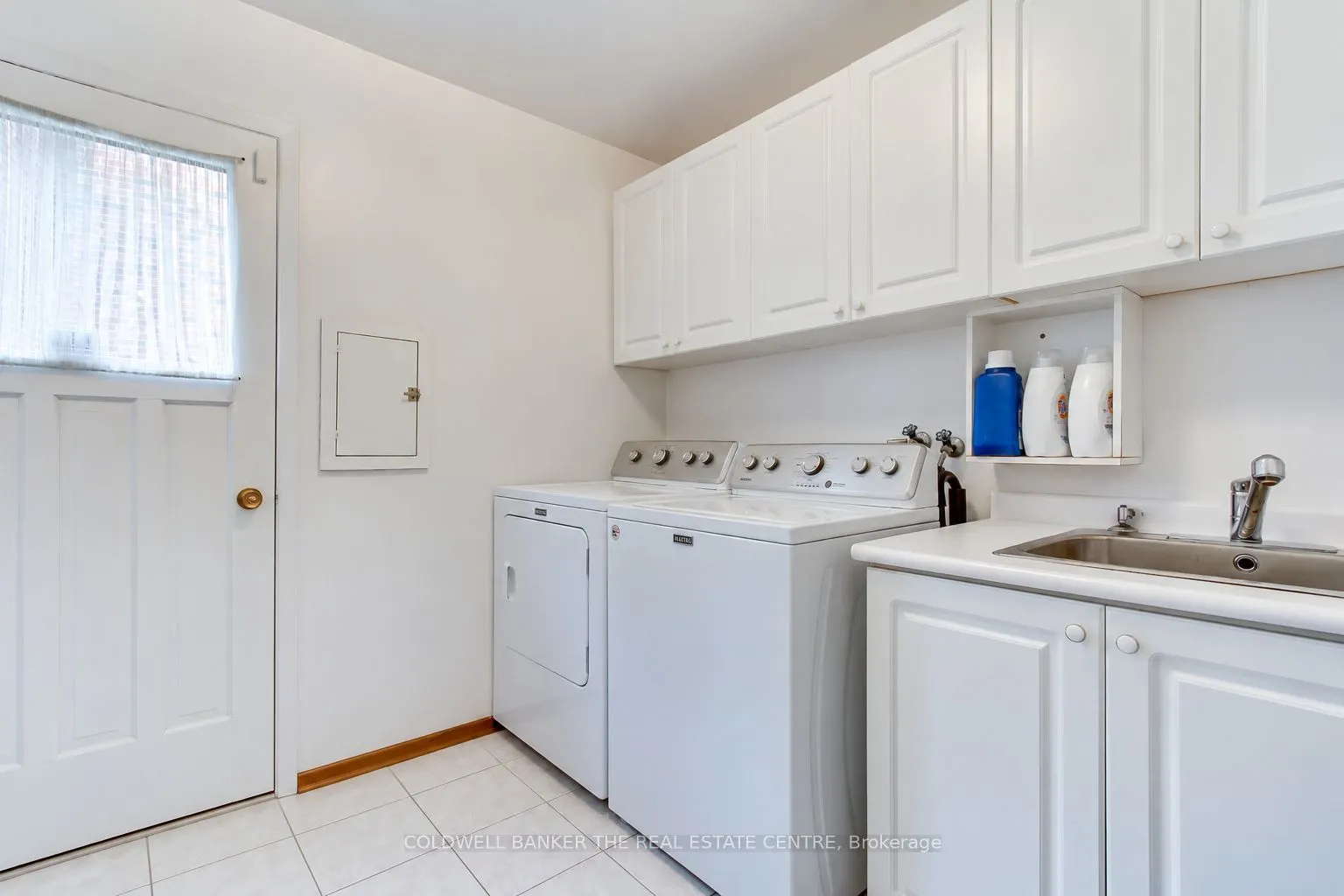 35 Tofino Crescent