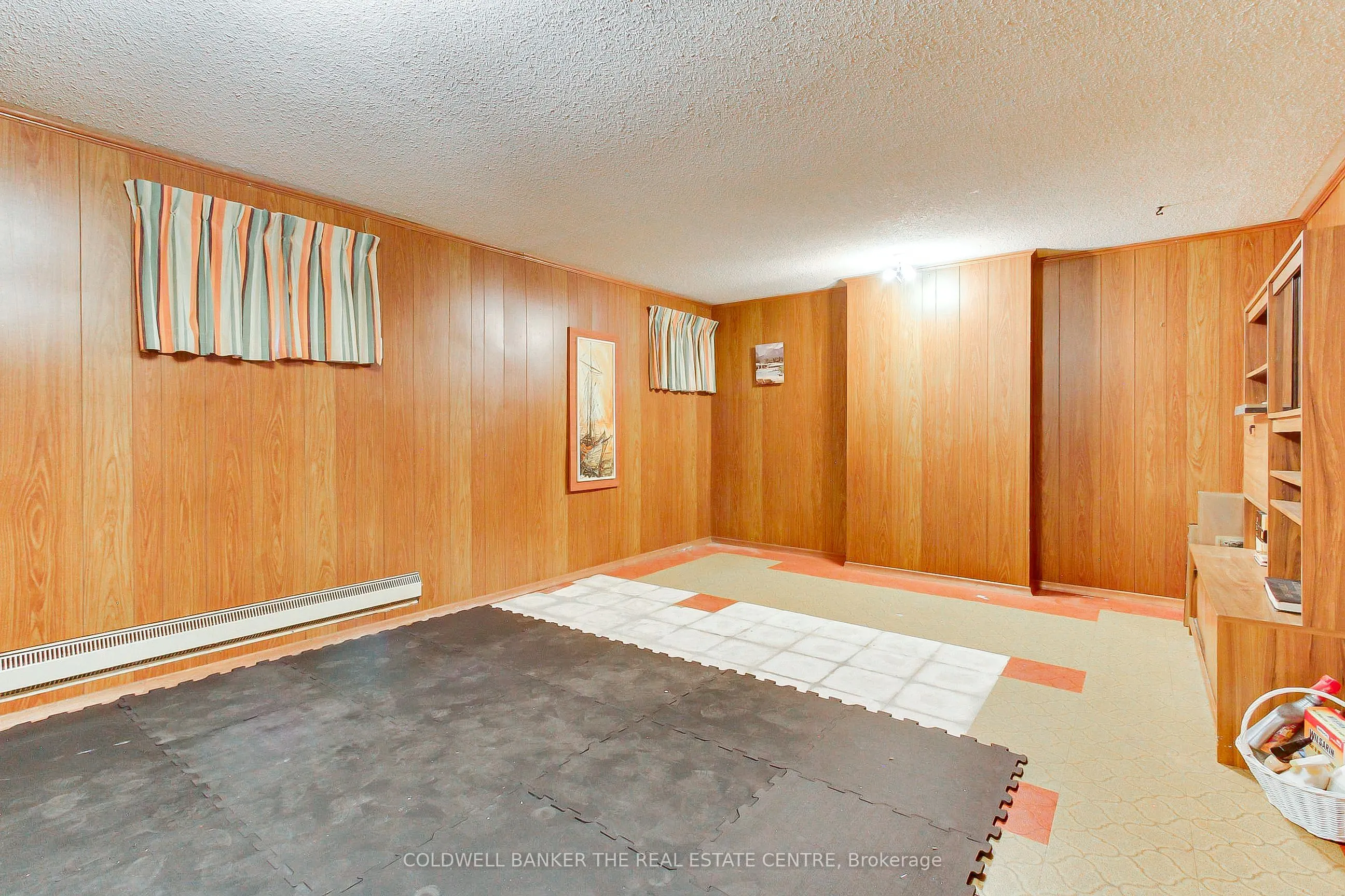 35 Tofino Crescent