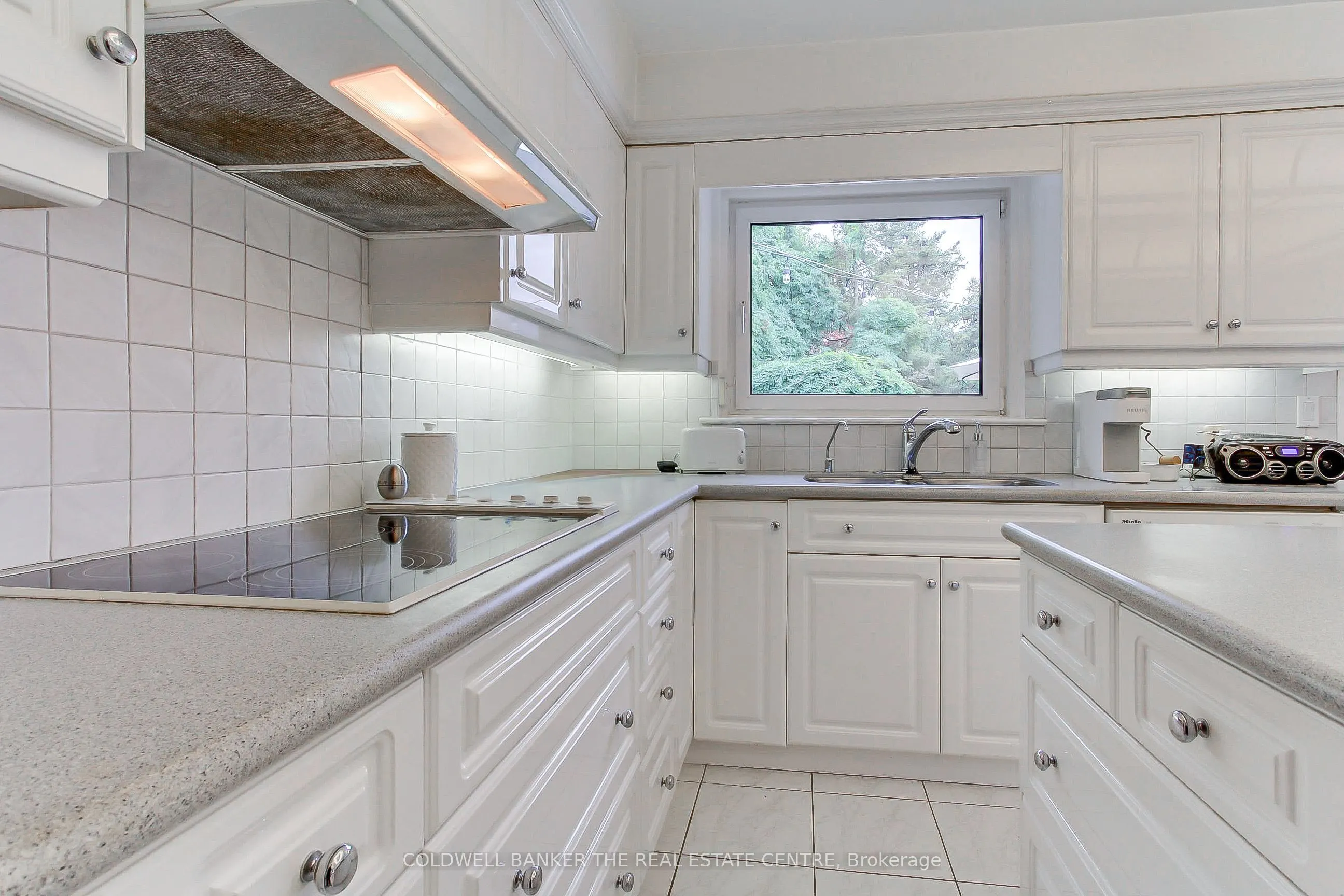35 Tofino Crescent