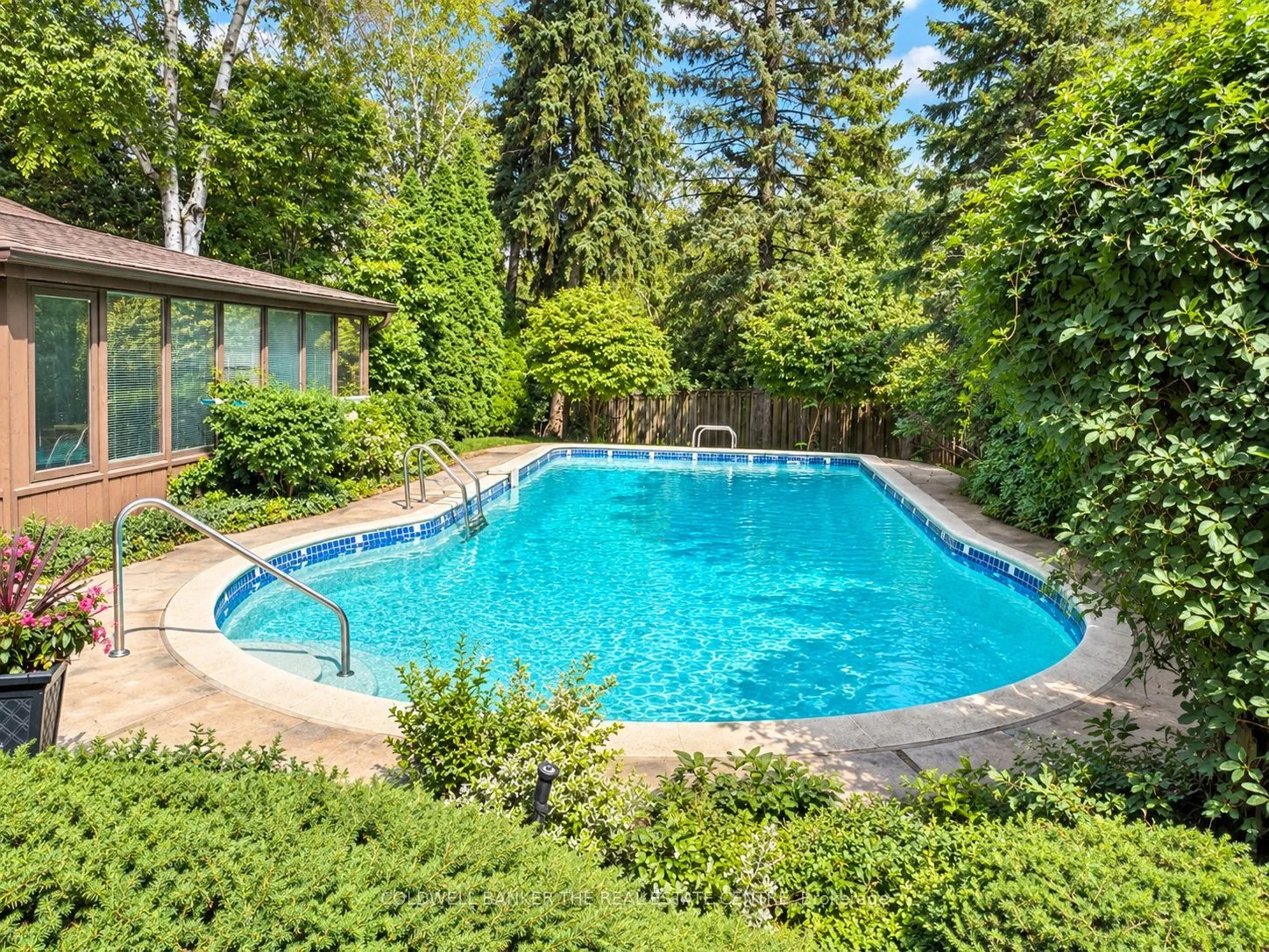 35 Tofino Crescent