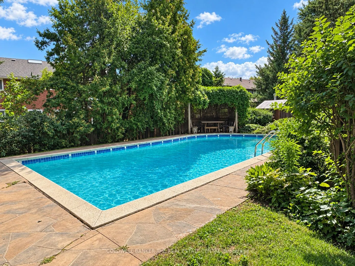 35 Tofino Crescent