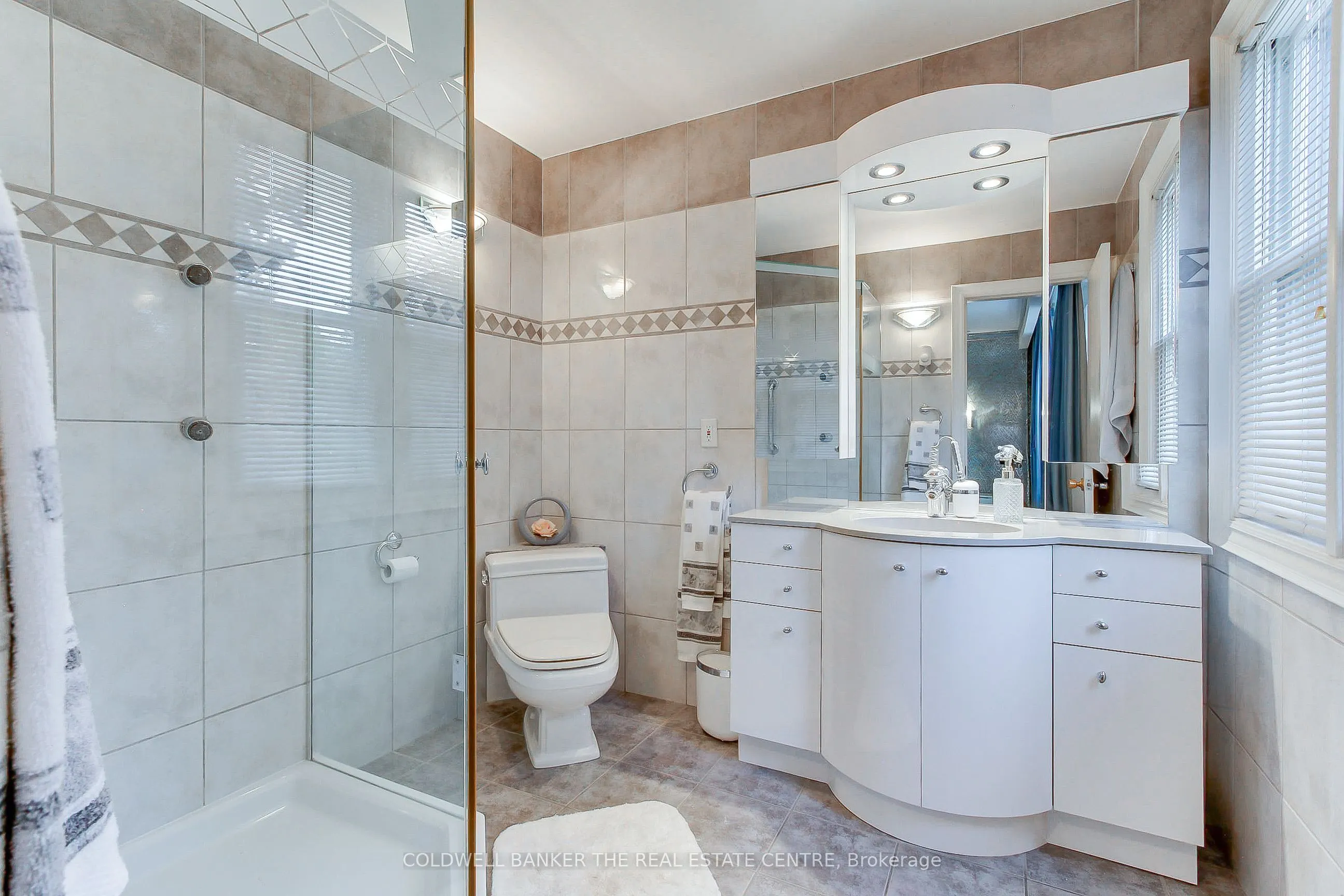 35 Tofino Crescent