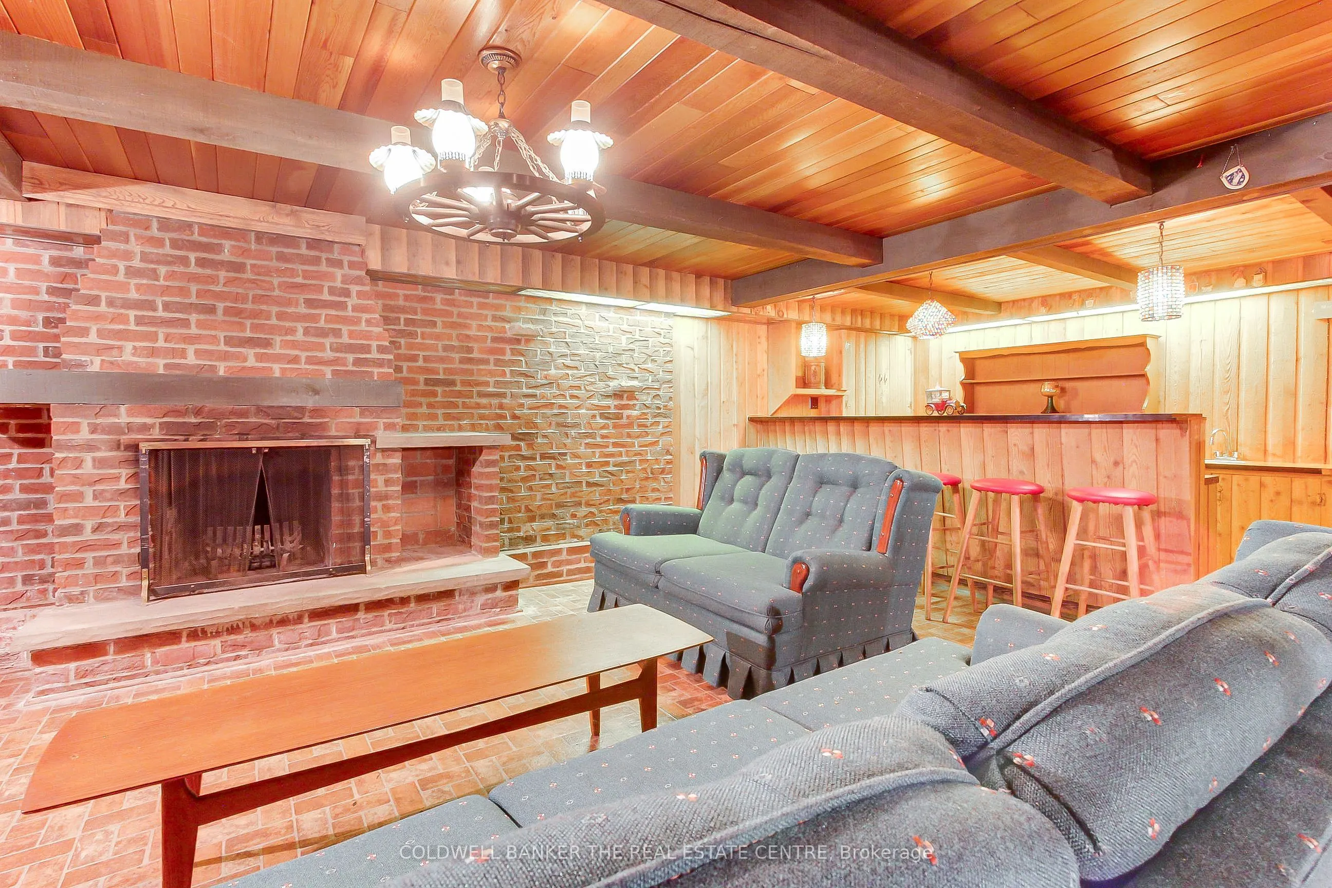 35 Tofino Crescent