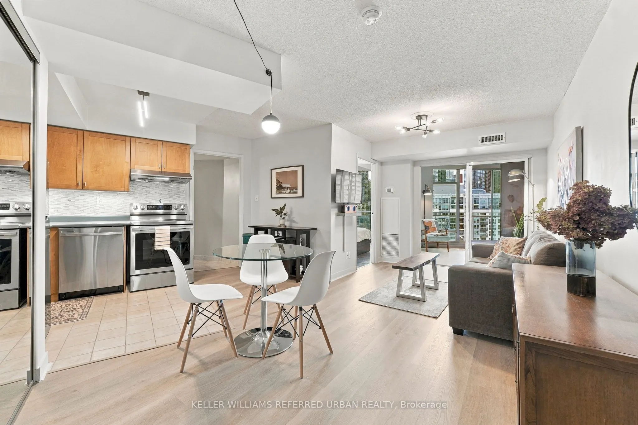 650 Queens Quay W #1102