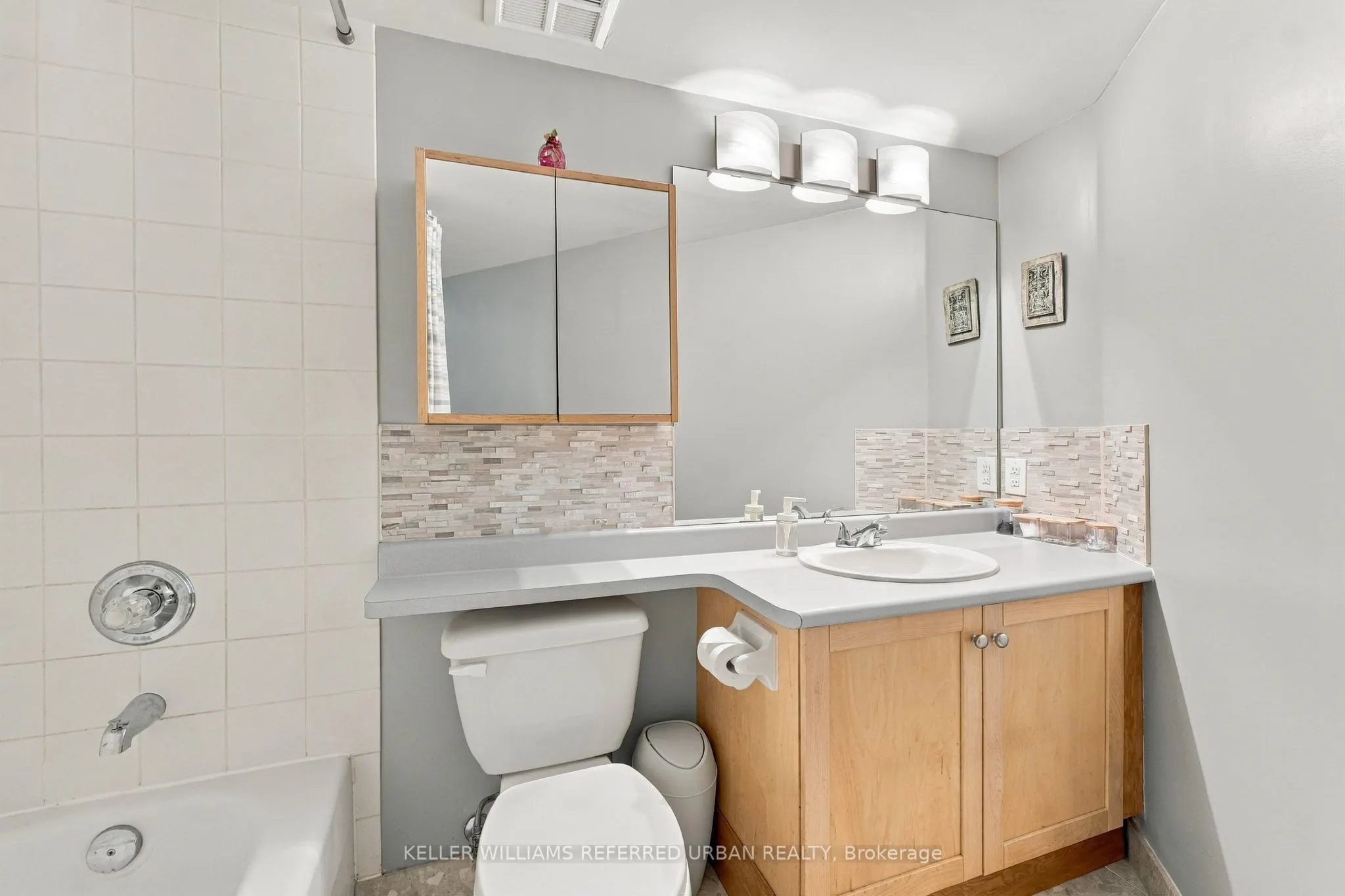 650 Queens Quay W #1102