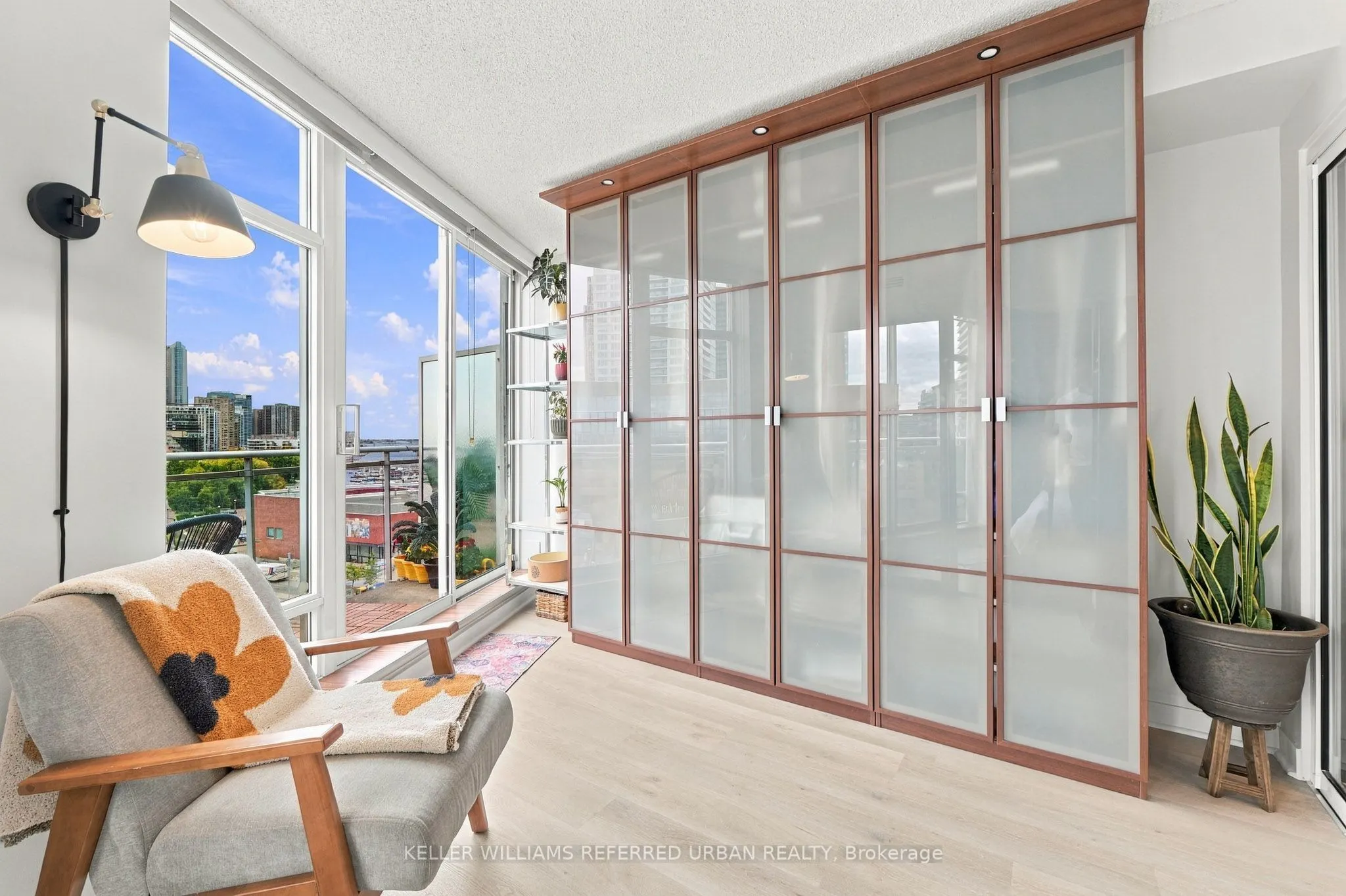 650 Queens Quay W #1102