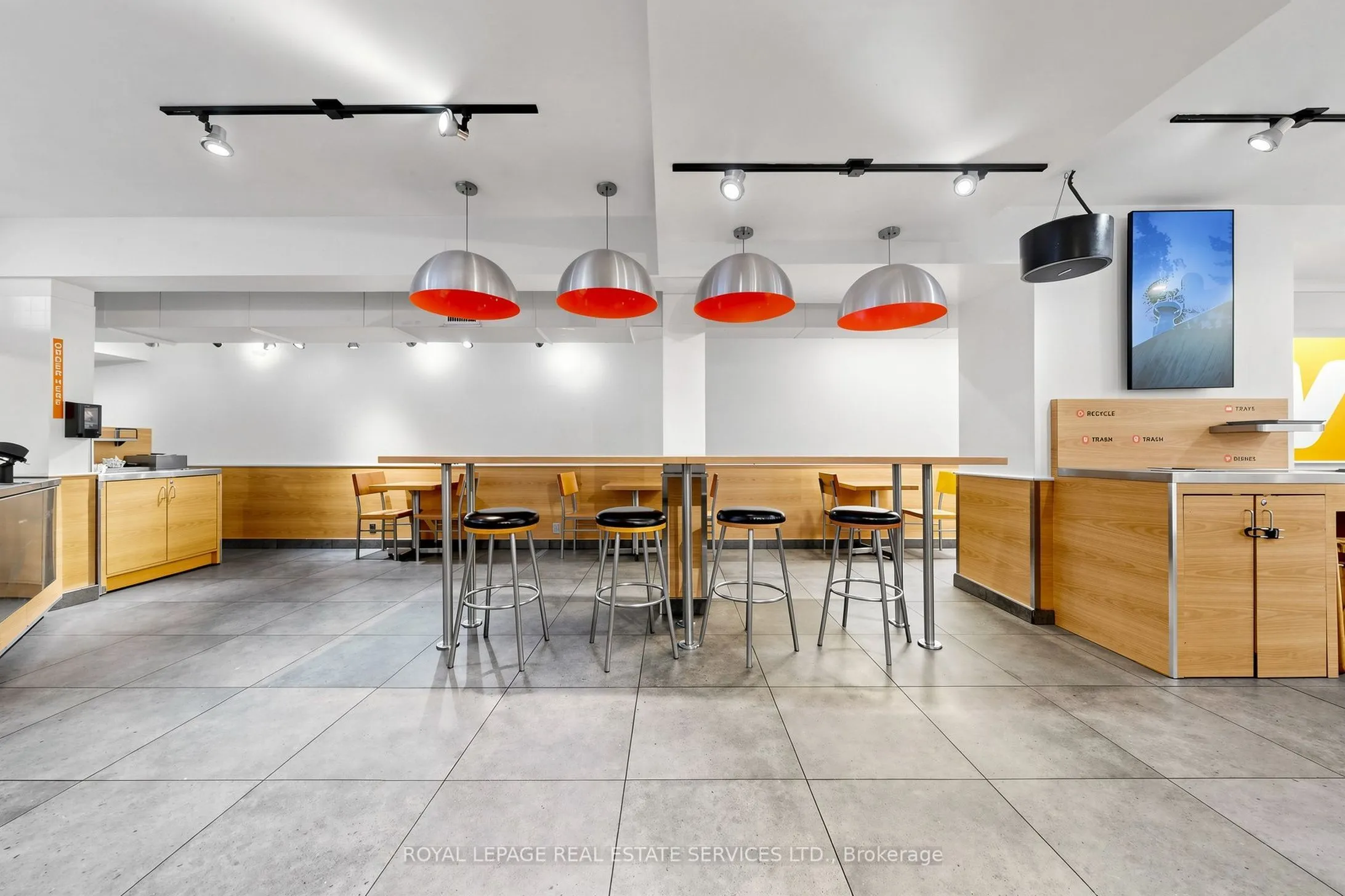 500 Bloor Street W