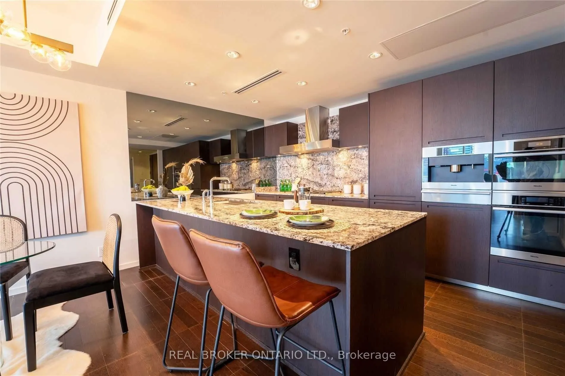 180 University Avenue #3307