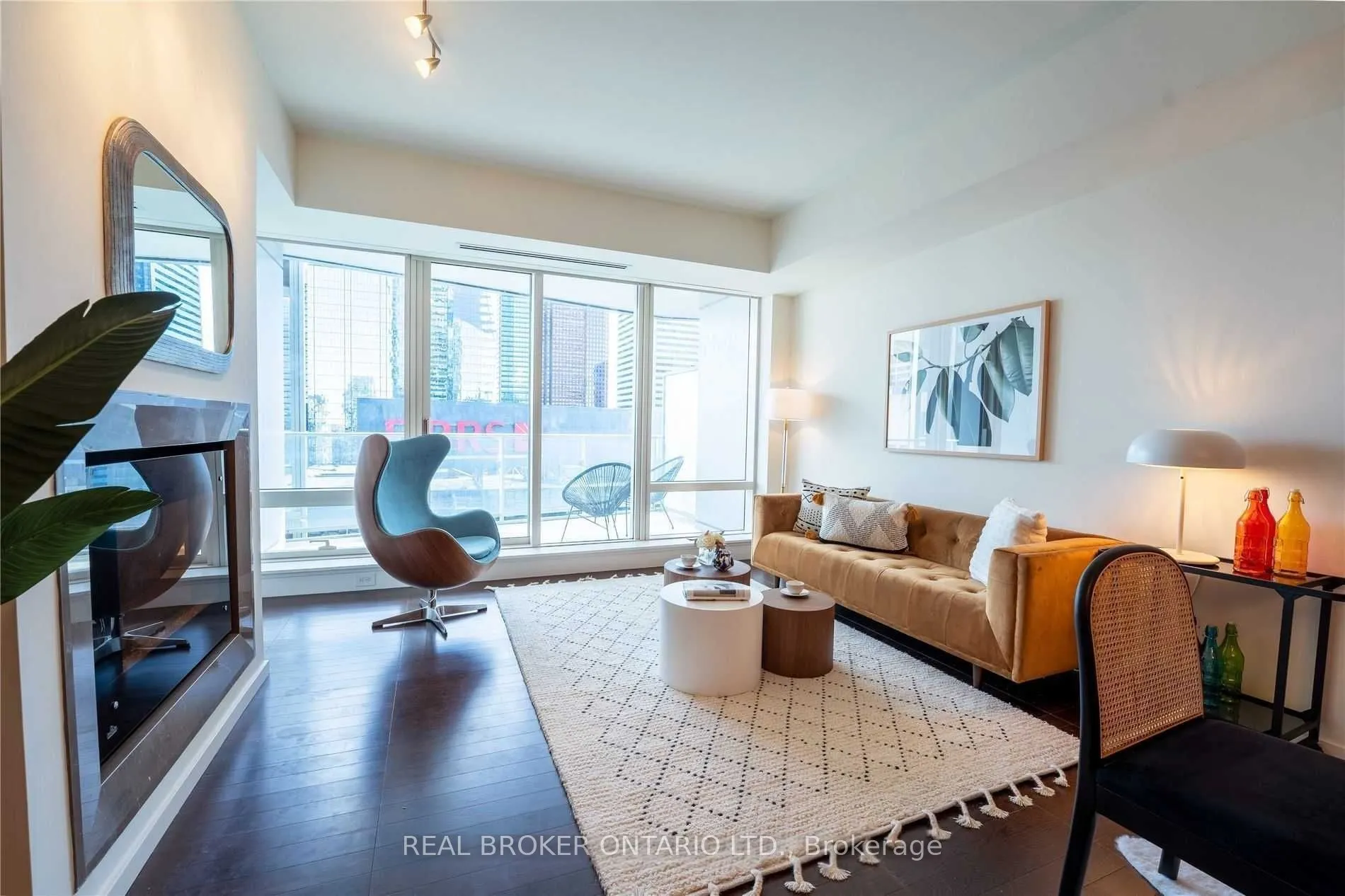 180 University Avenue #3307