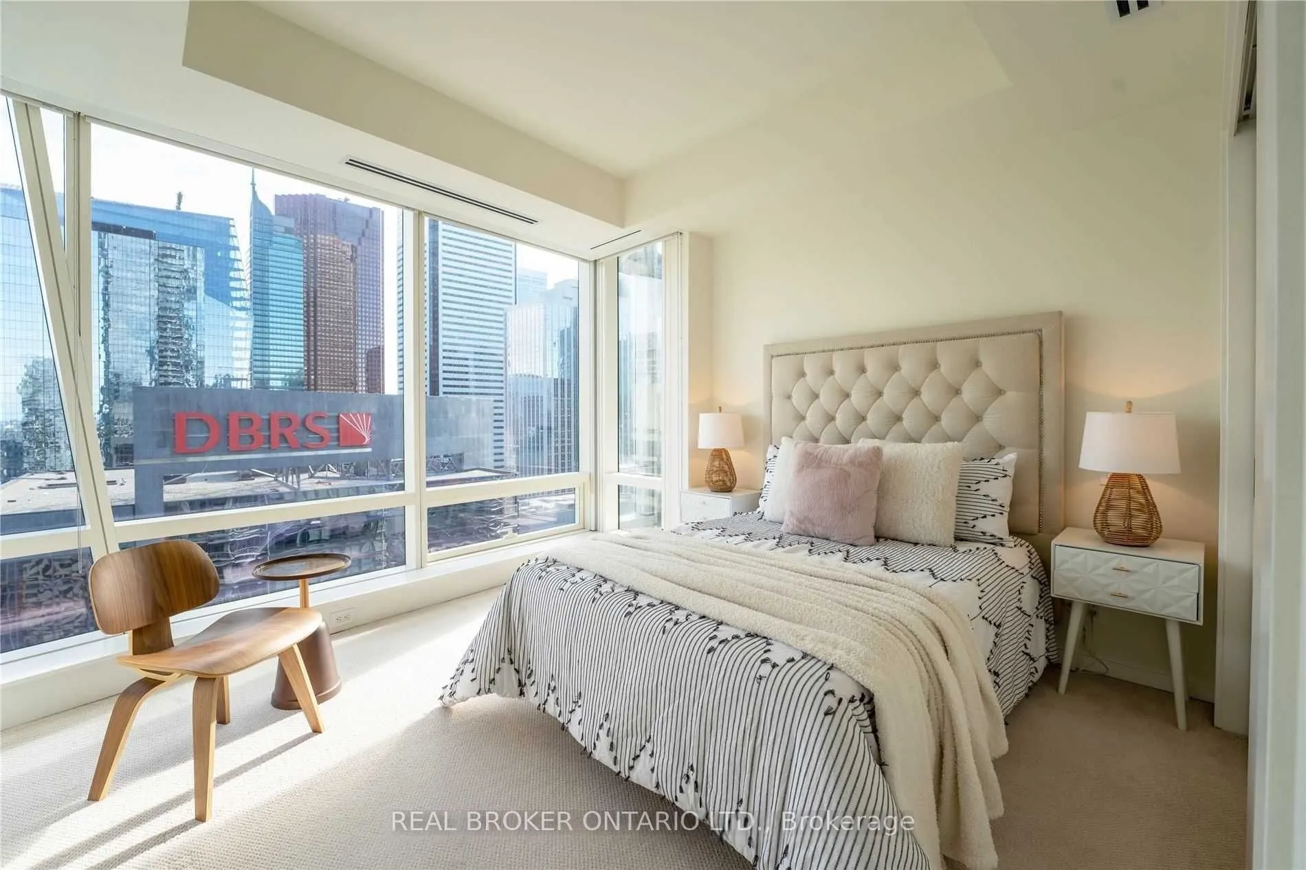 180 University Avenue #3307
