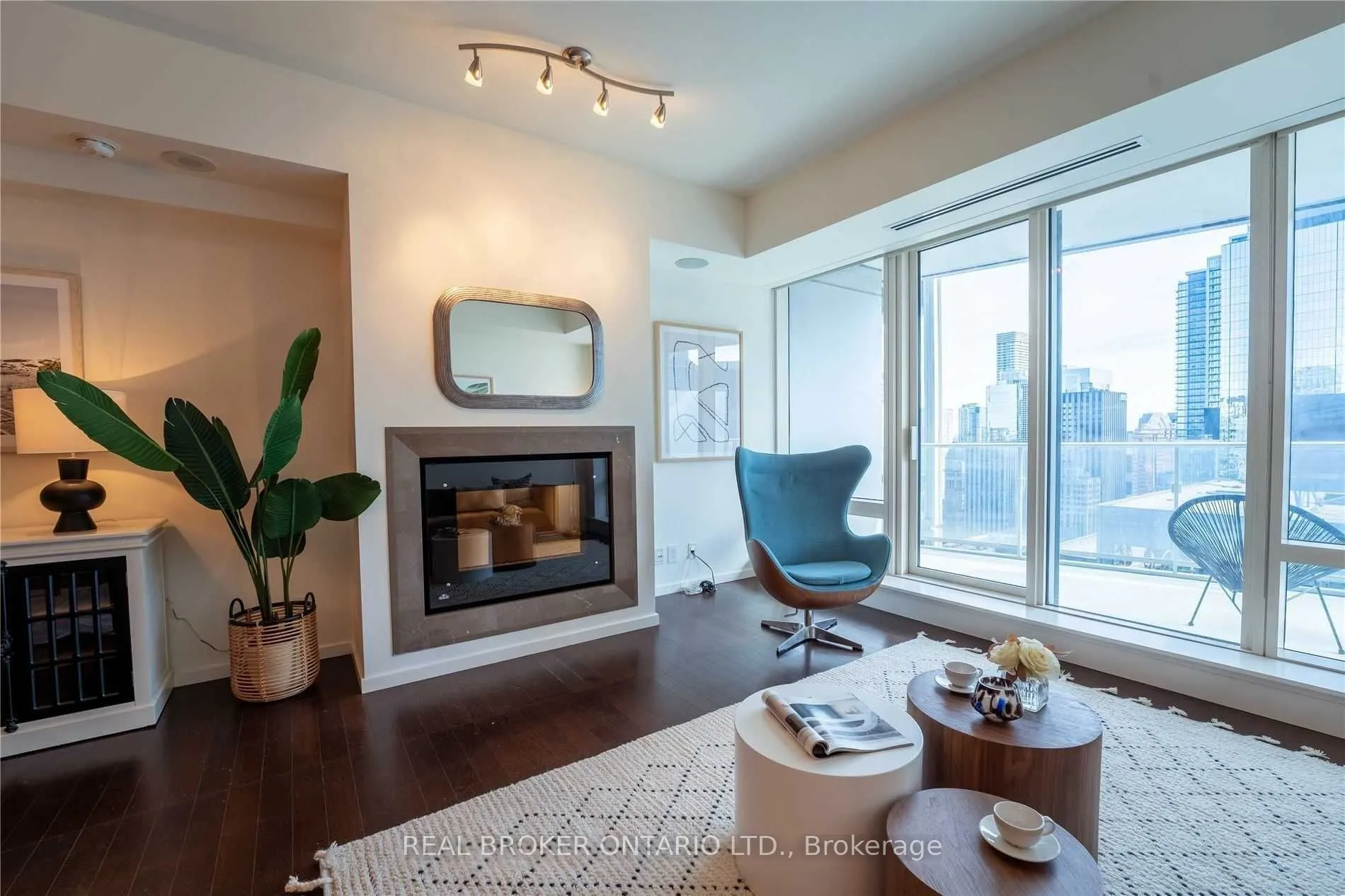 180 University Avenue #3307