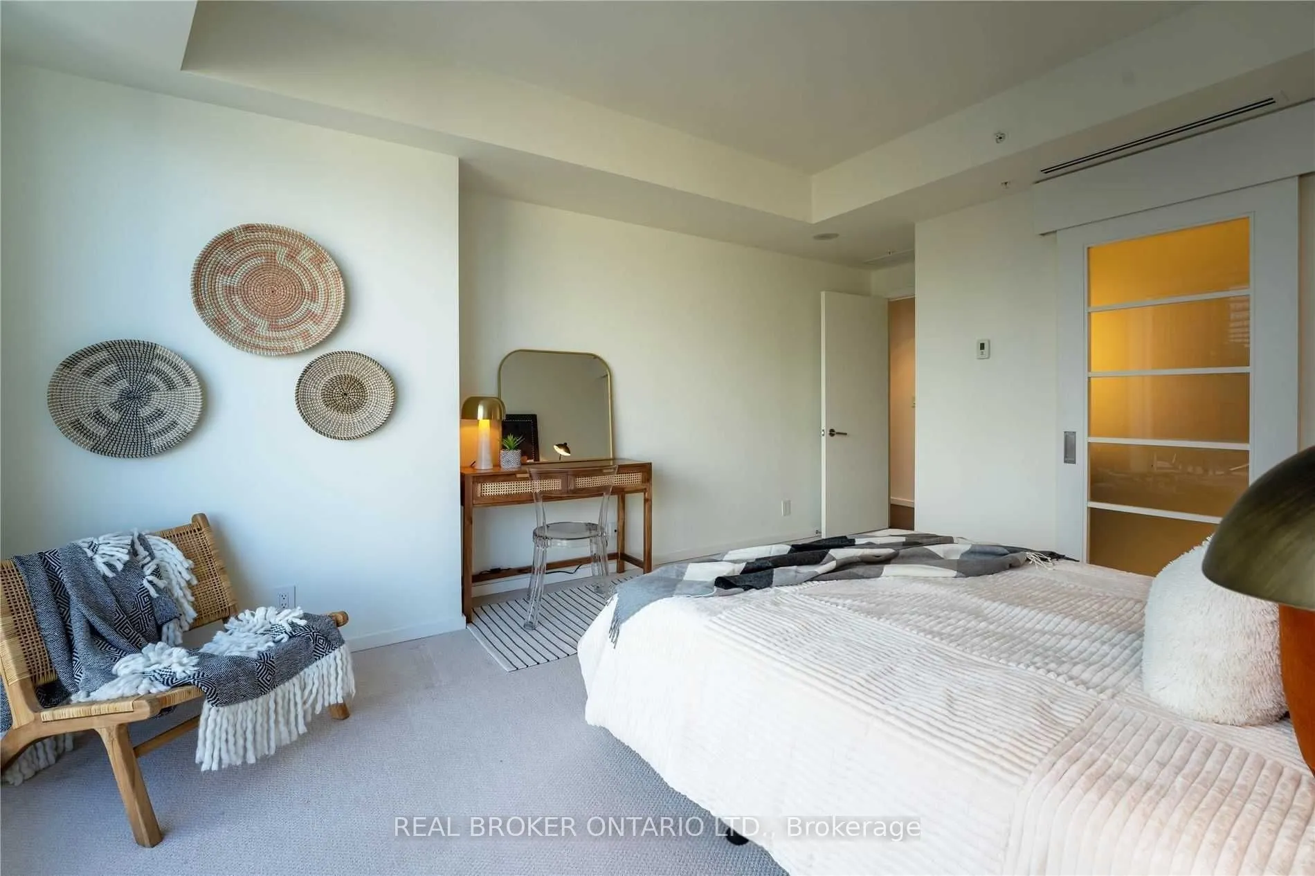 180 University Avenue #3307