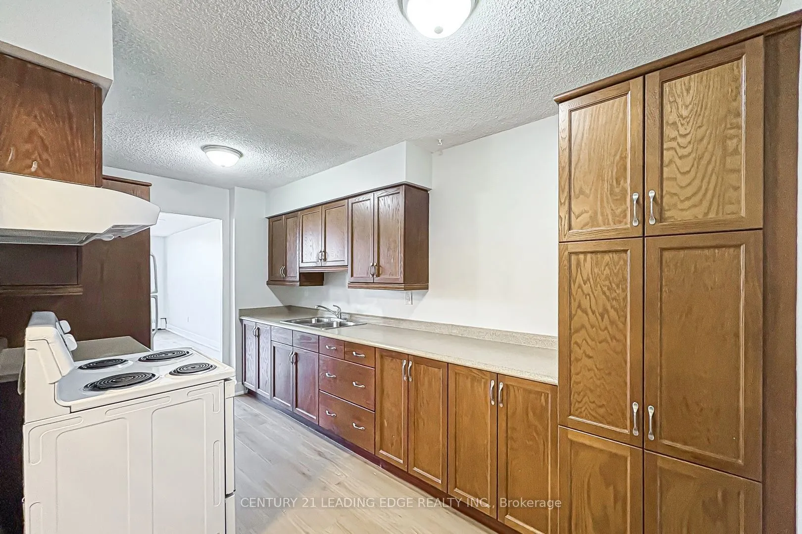 25 Sunrise Avenue #301