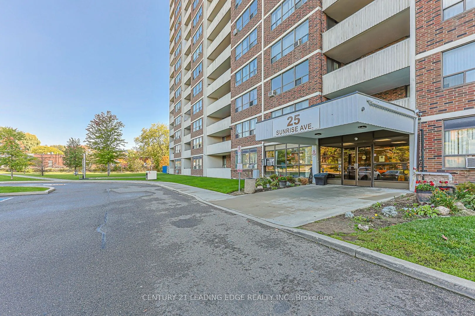 25 Sunrise Avenue #301