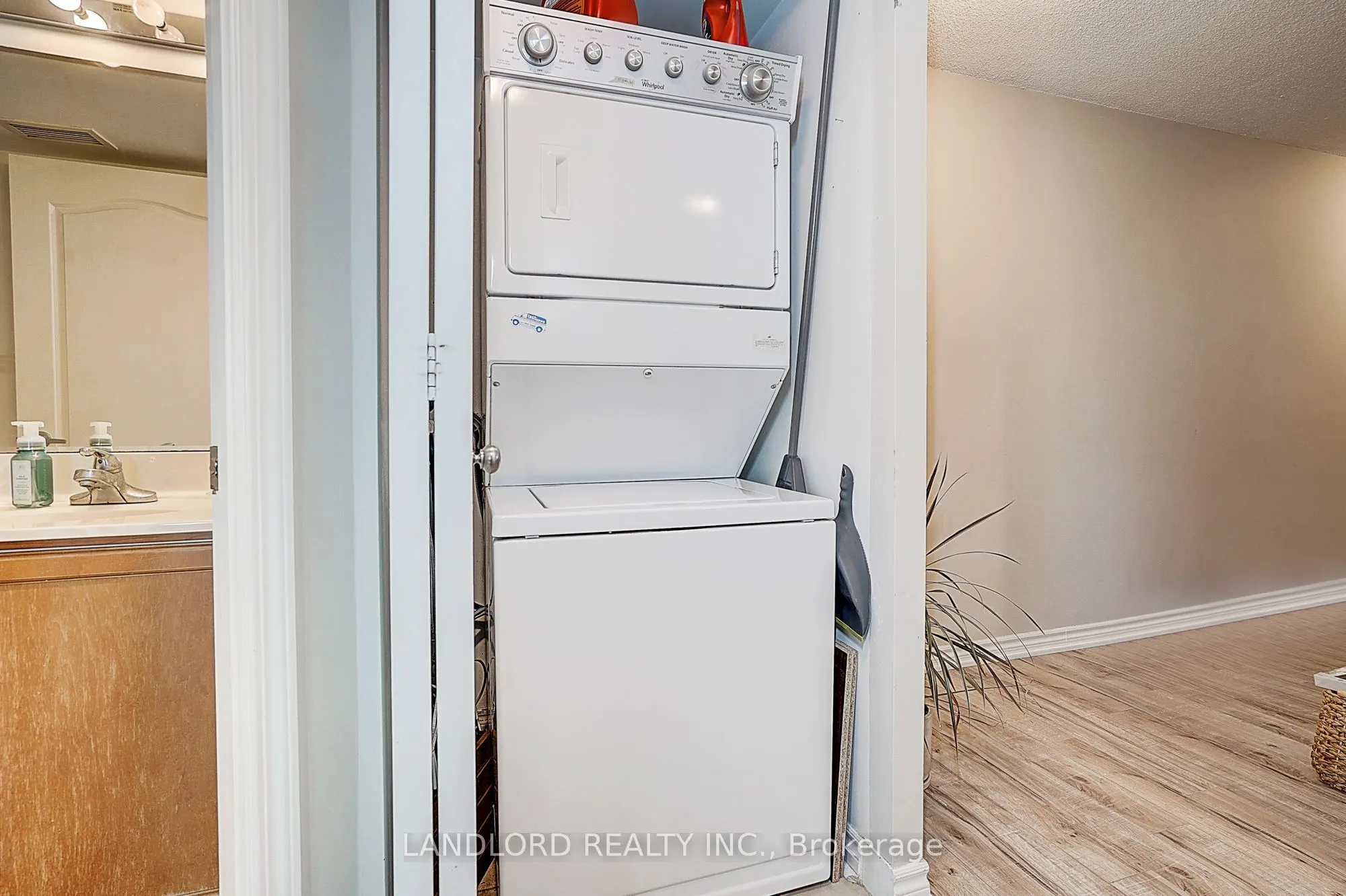 17 Barberry Place #1014