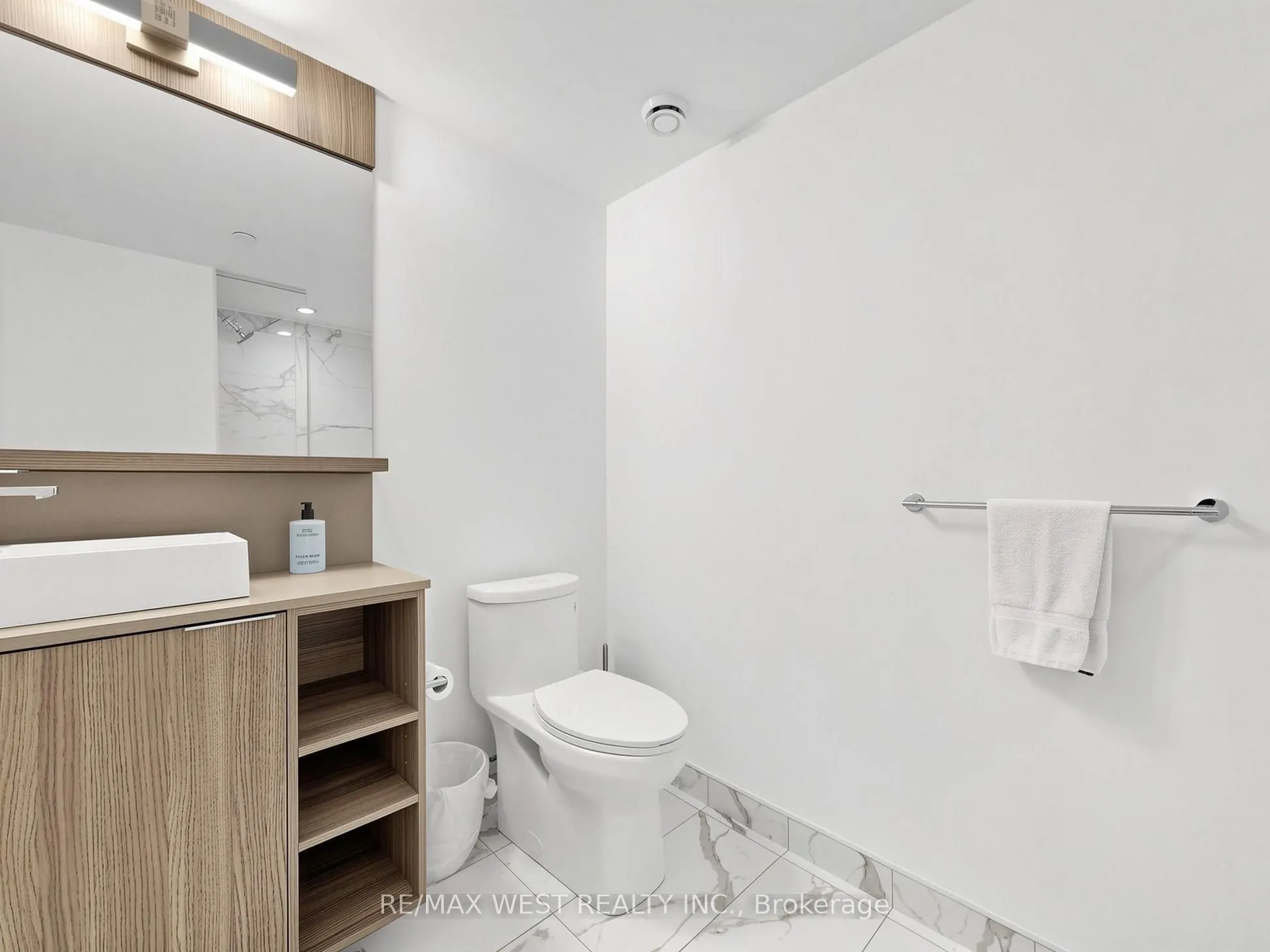 85 Wood Street #1716