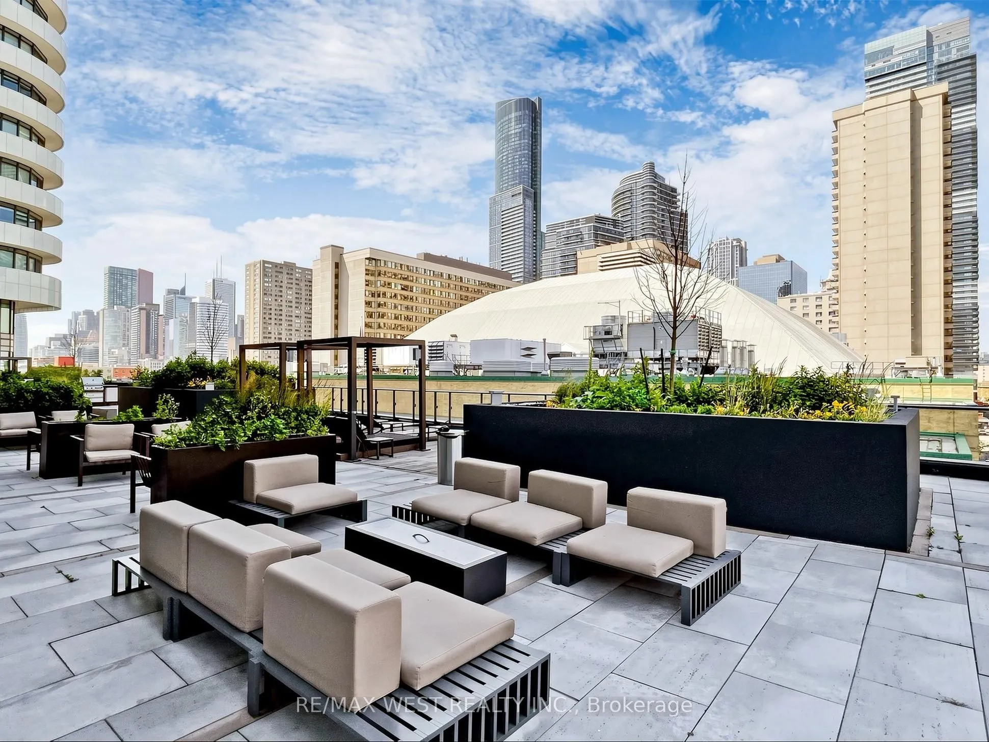85 Wood Street #1716