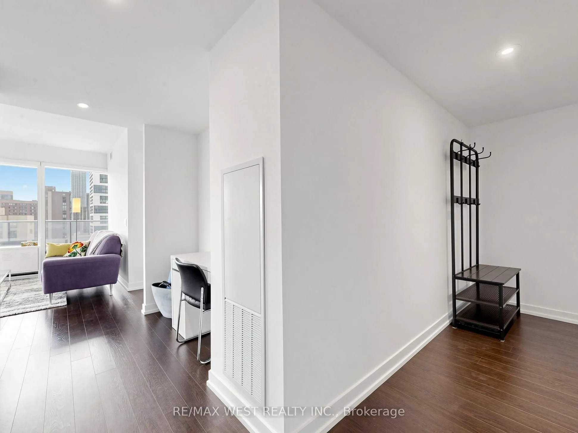 85 Wood Street #1716