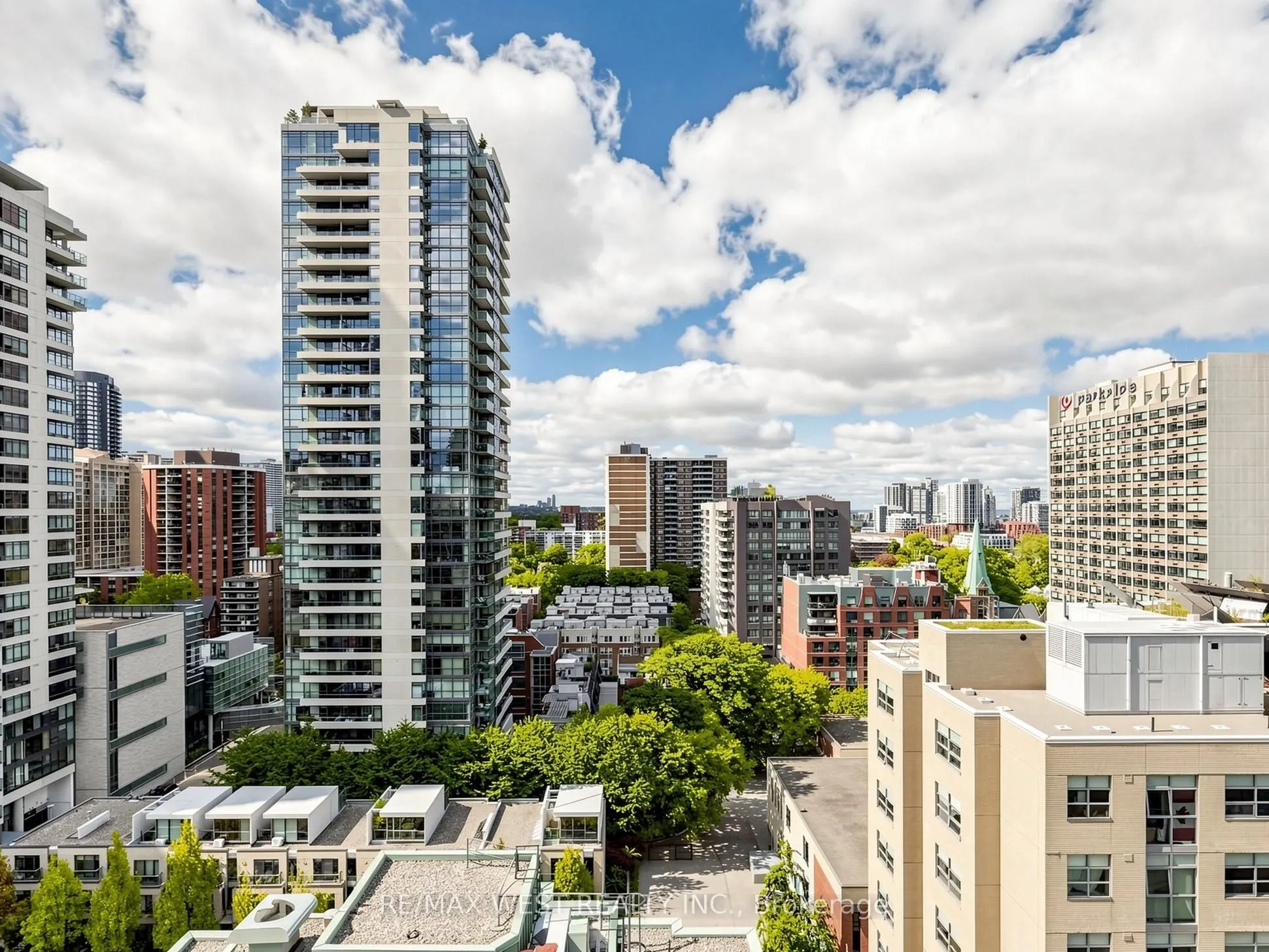 85 Wood Street #1716