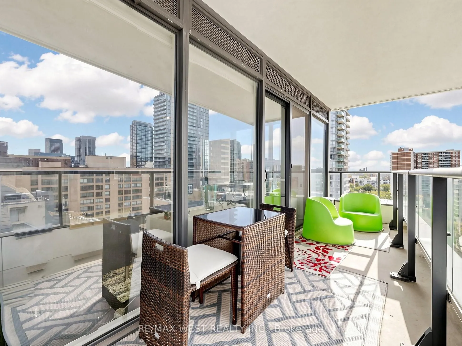 85 Wood Street #1716