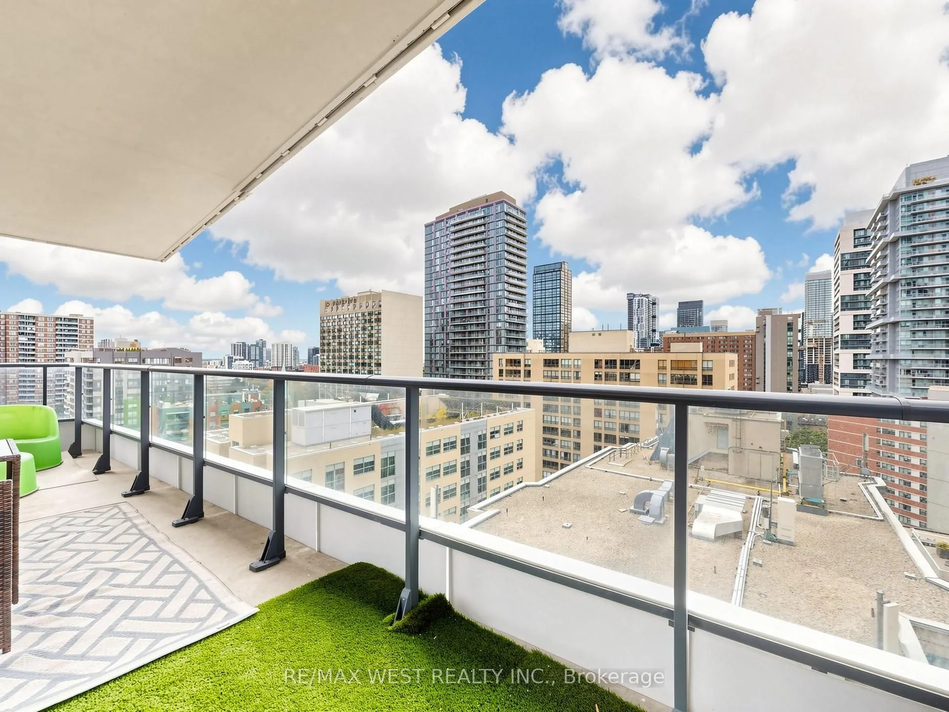 85 Wood Street #1716
