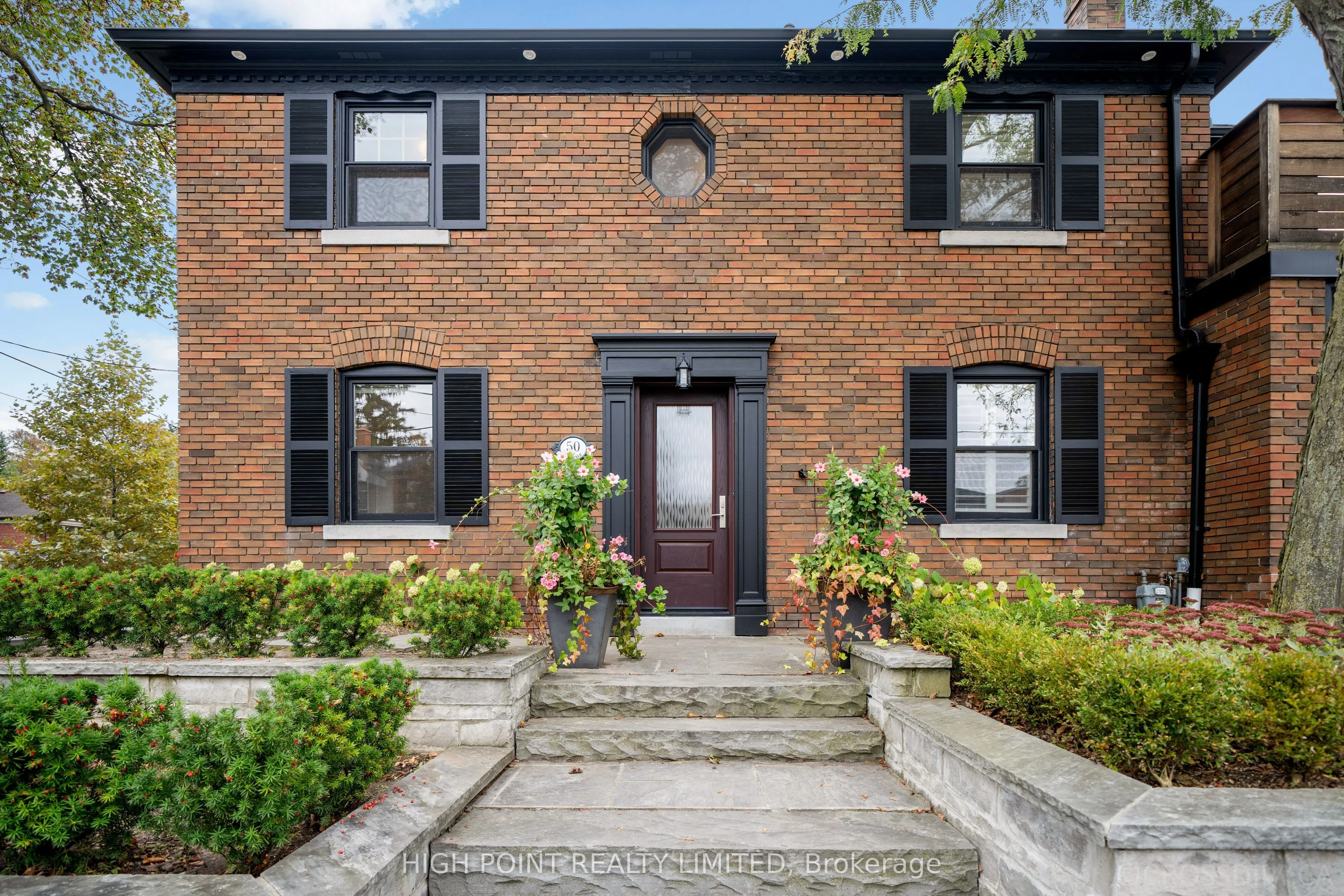 50 Leadale Avenue
