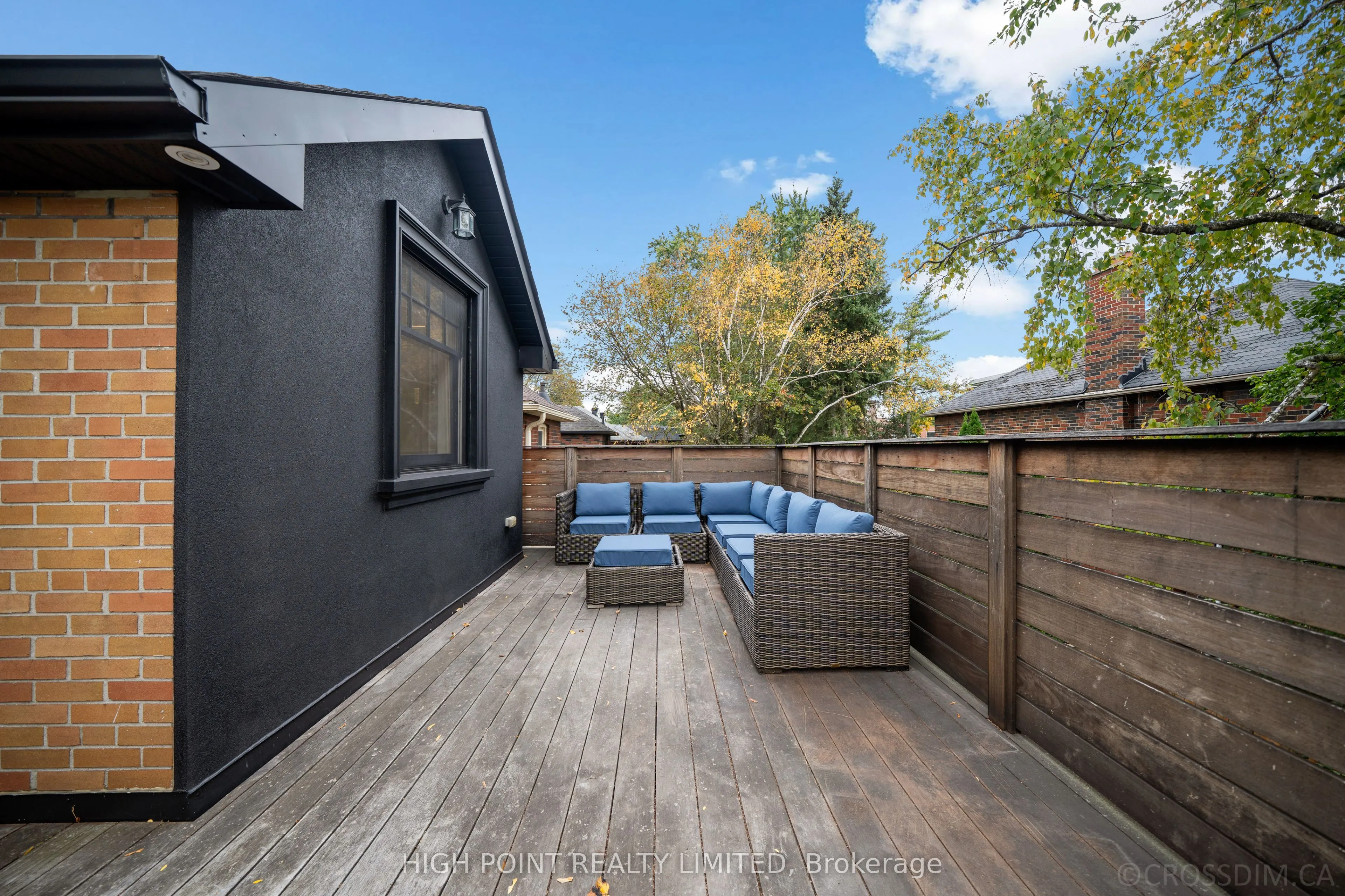 50 Leadale Avenue