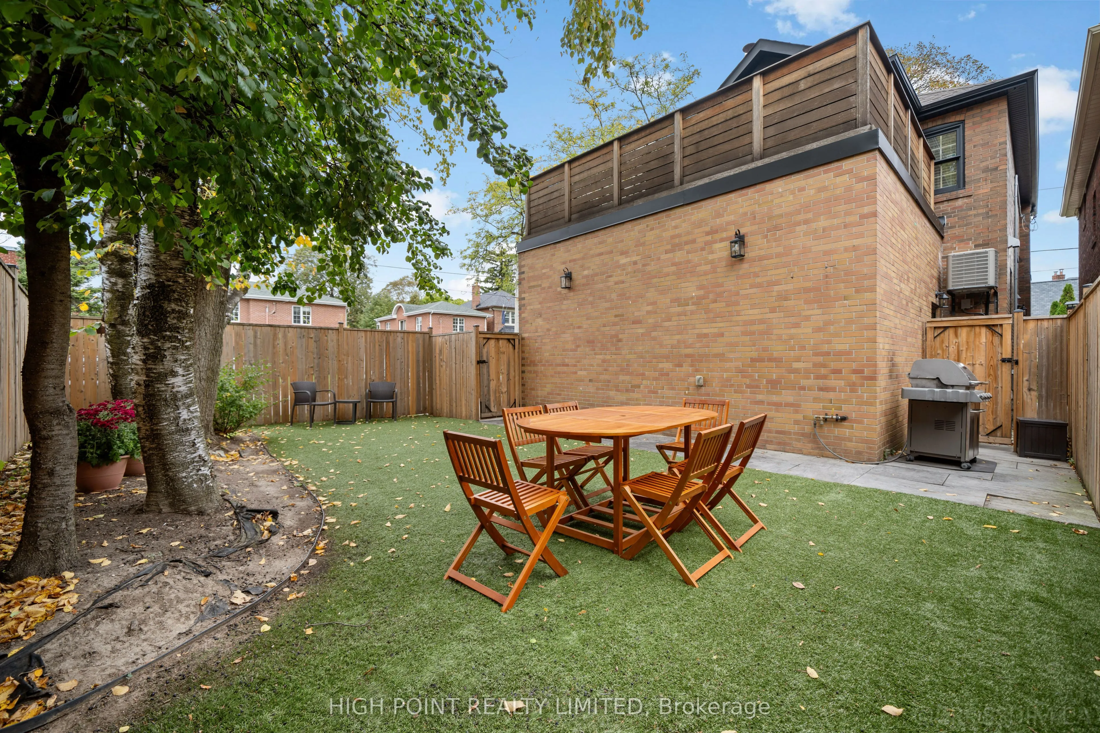 50 Leadale Avenue
