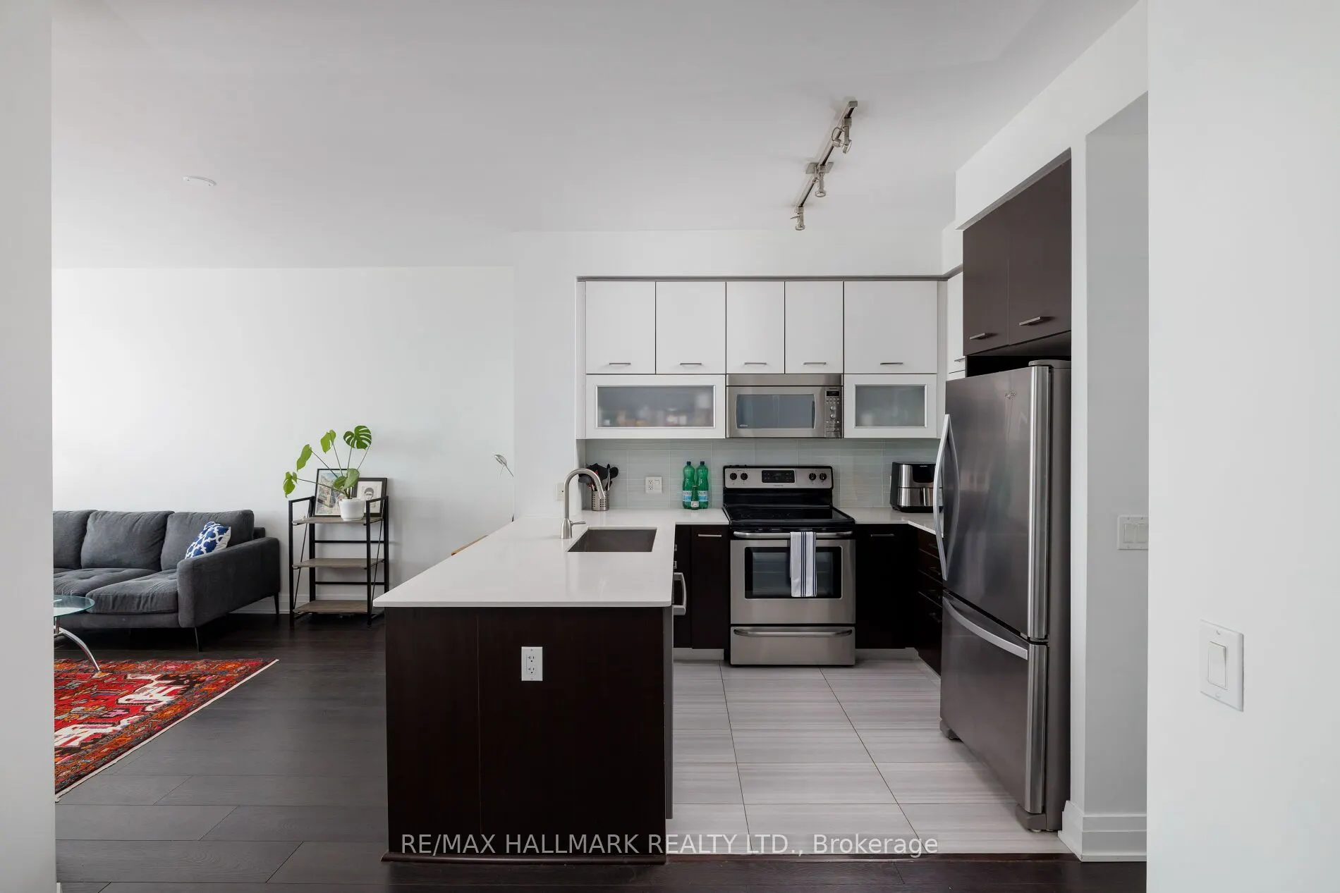 530 St Clair Avenue W #1401