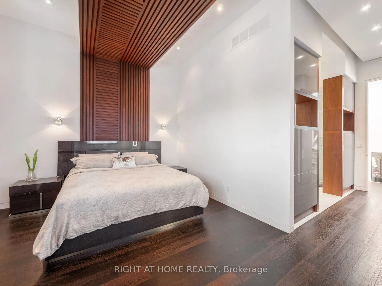 336 Melrose Avenue
