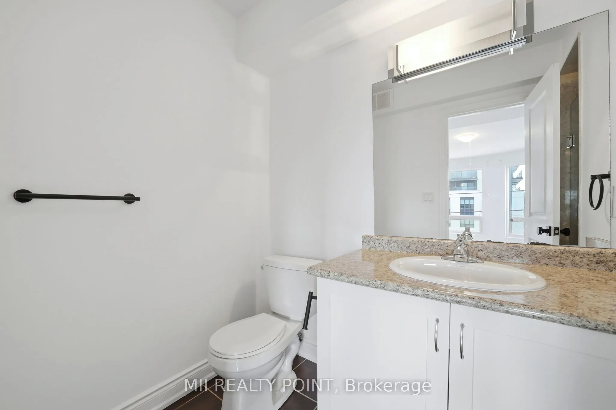 2 Maxwell Street #201