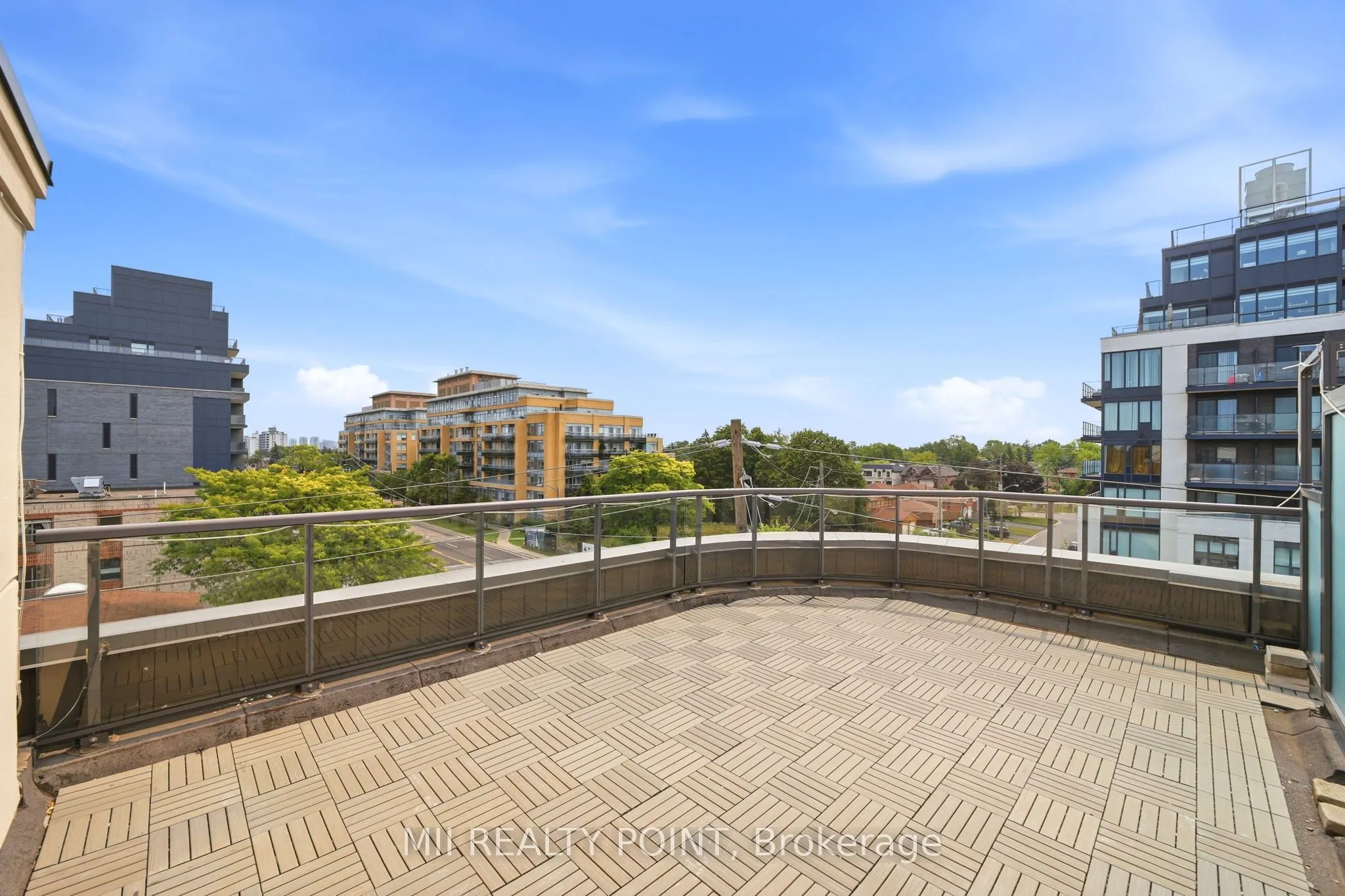 2 Maxwell Street #201