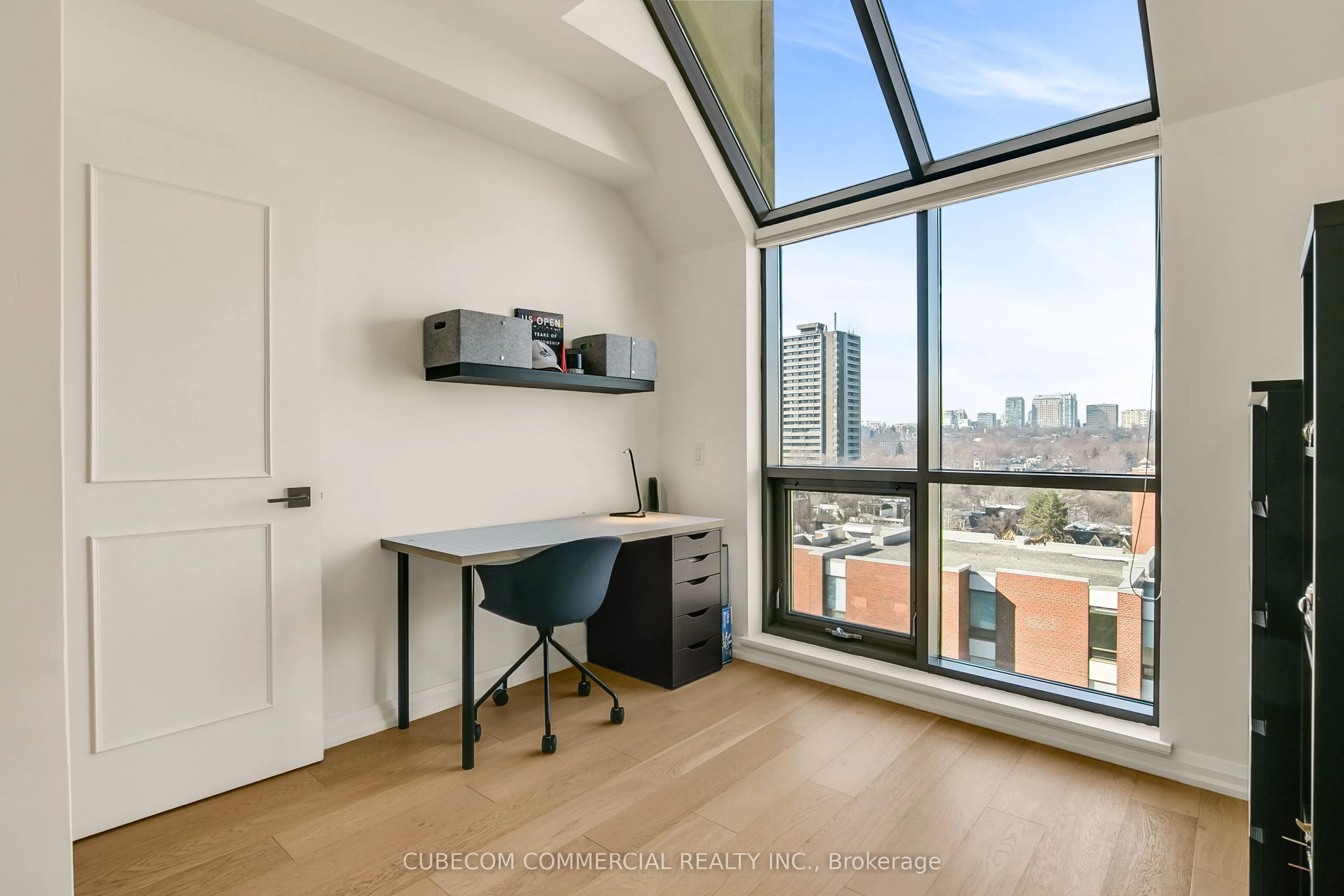 3 Mcalpine Street #PH 903