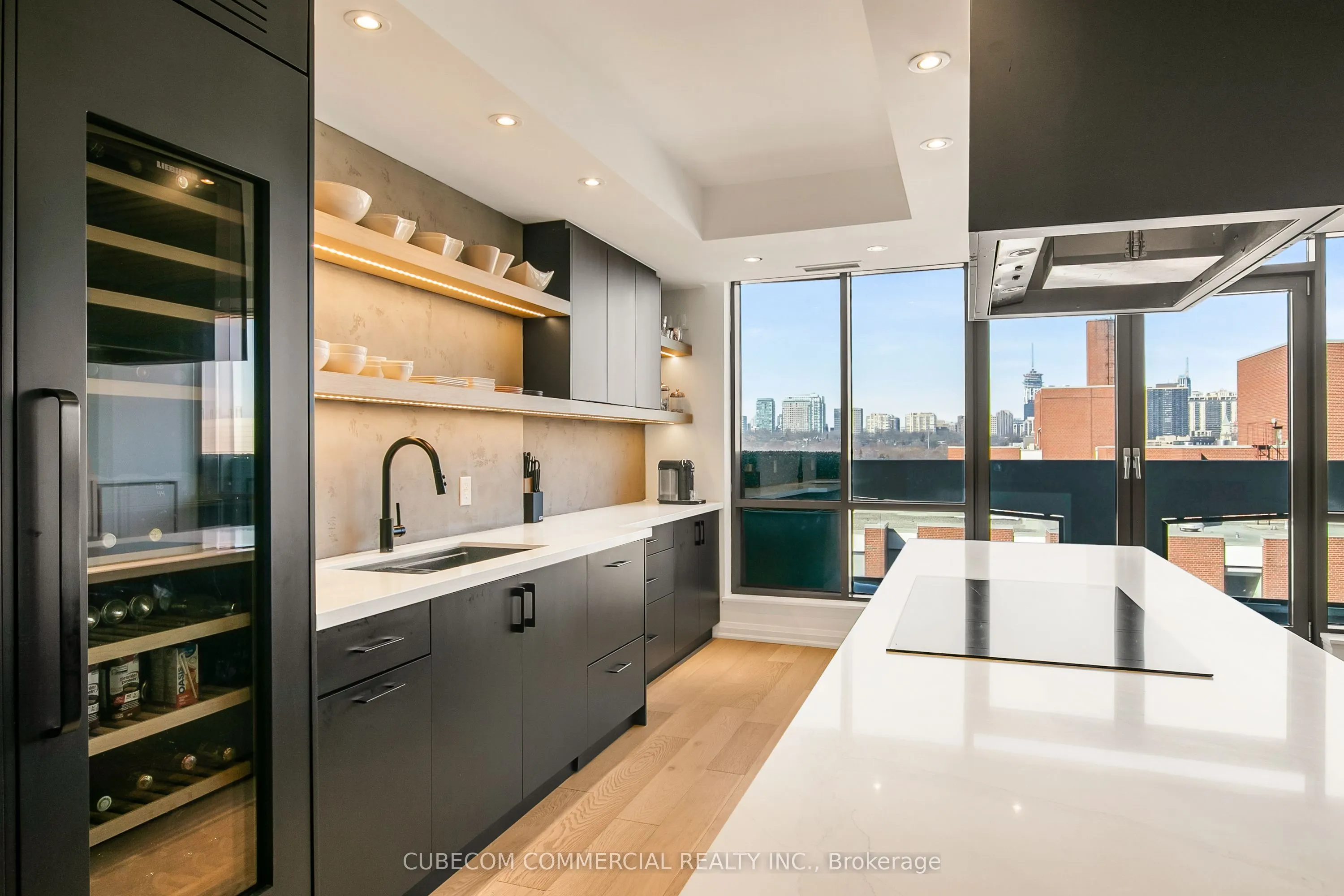 3 Mcalpine Street #PH 903