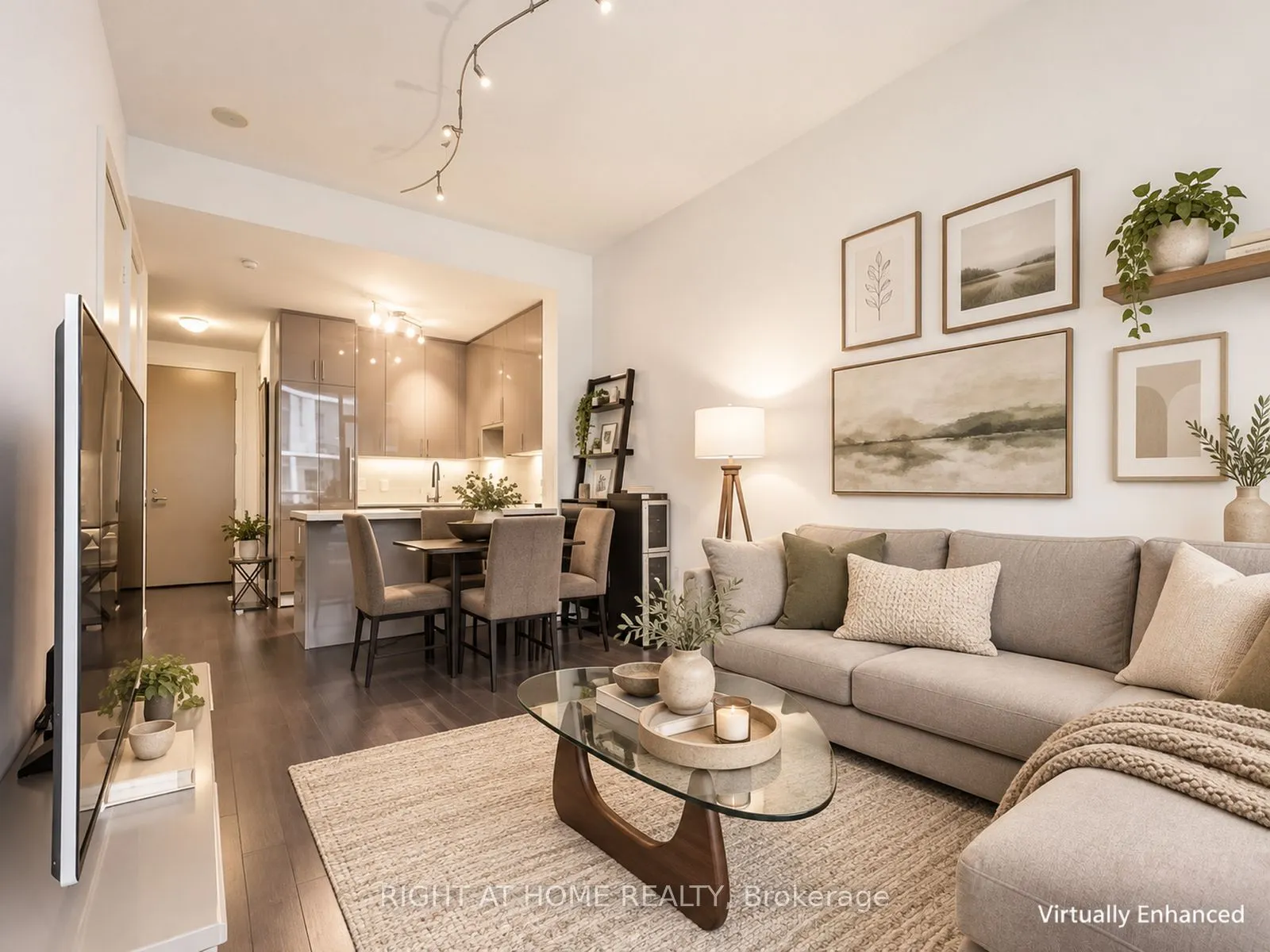 39 Queens Quay E #807