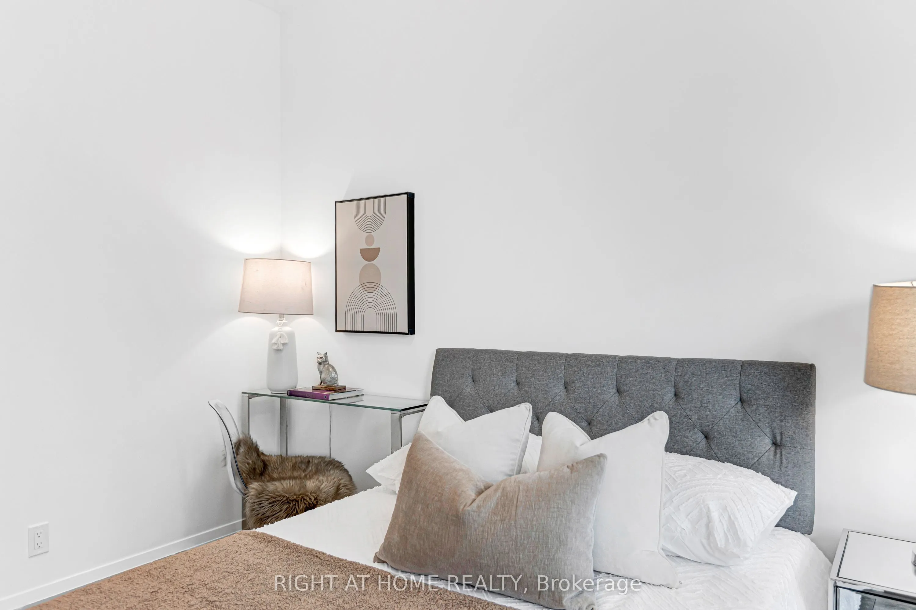 38 Forest Manor Road #405