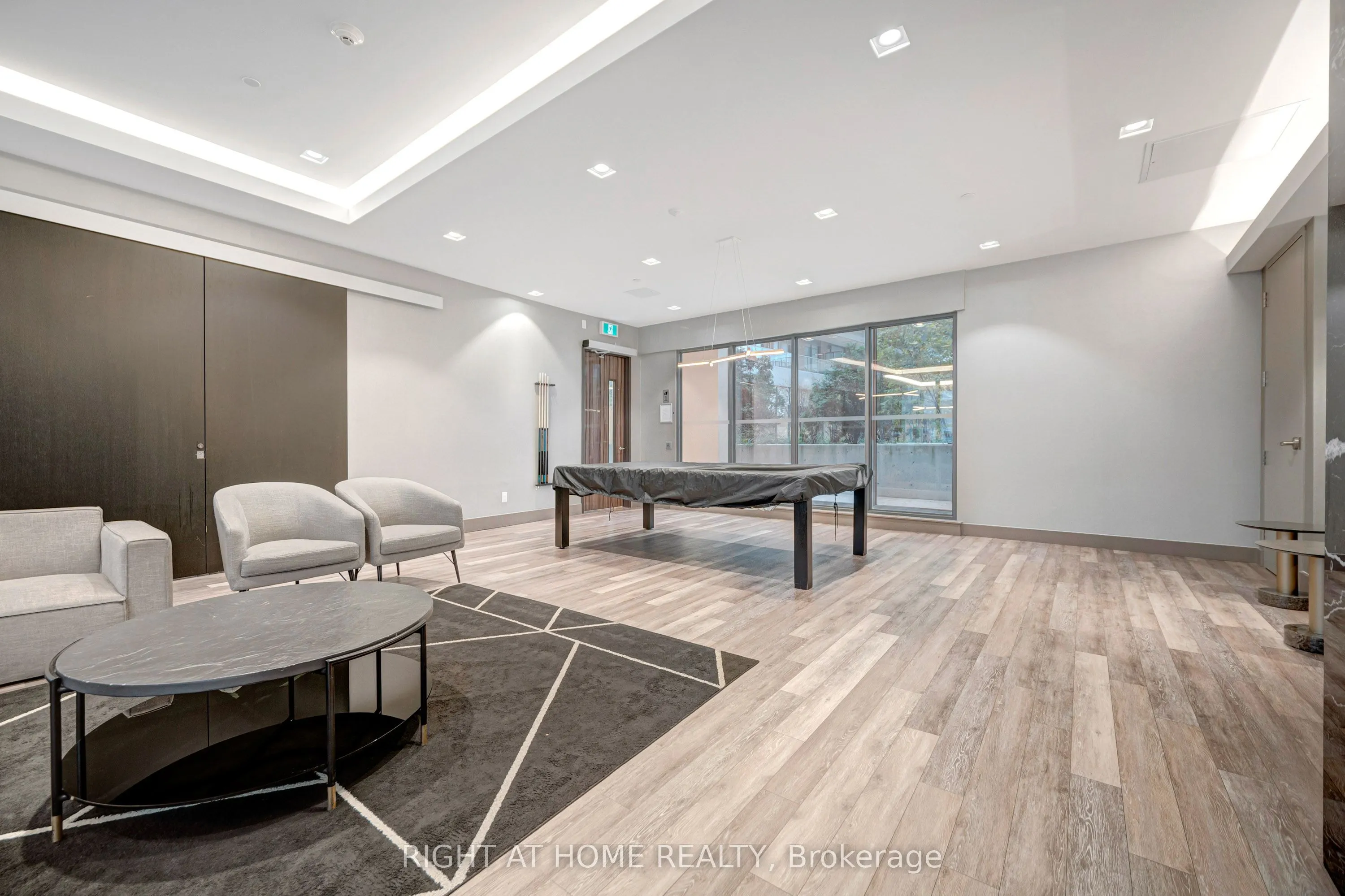 38 Forest Manor Road #405