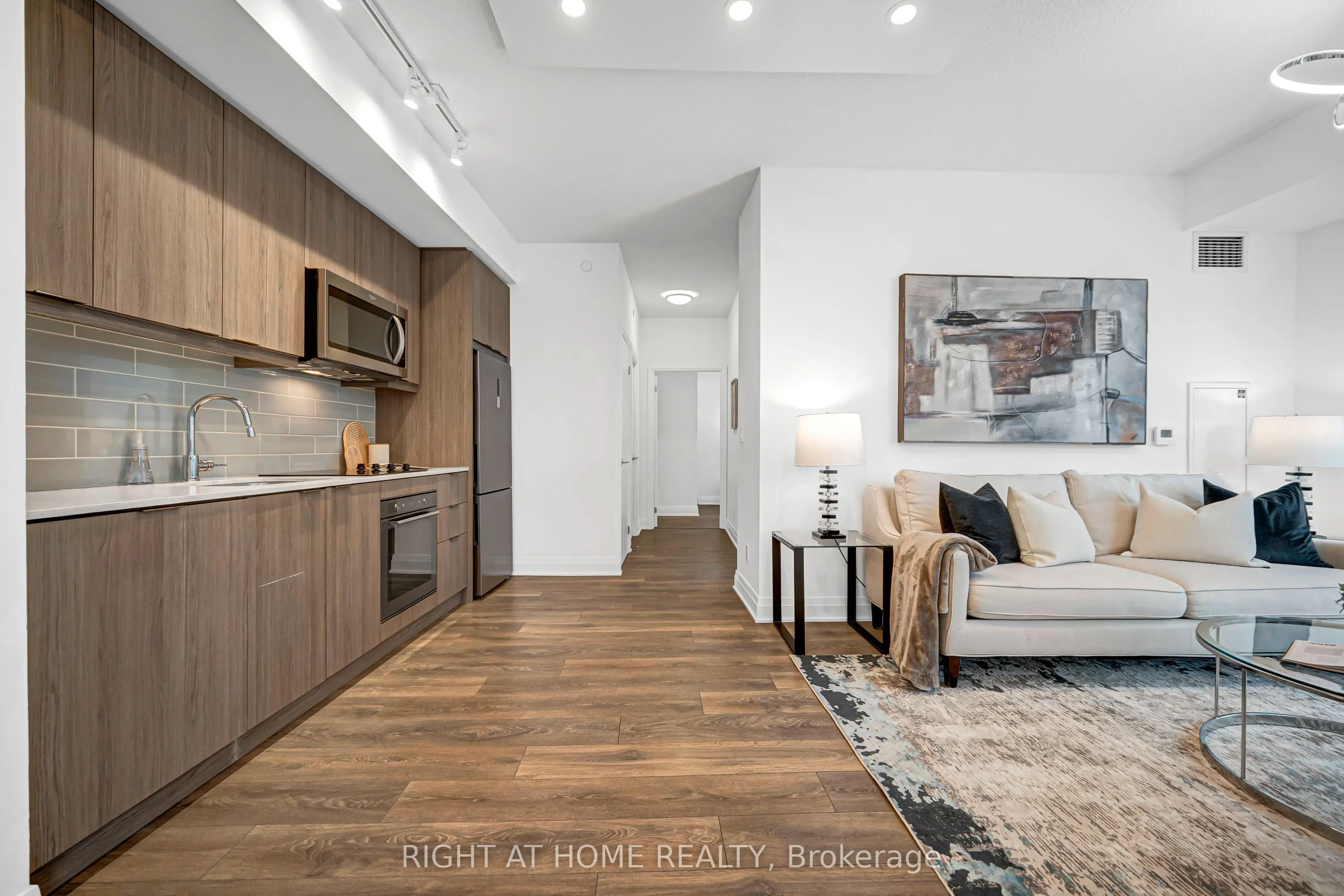 38 Forest Manor Road #405