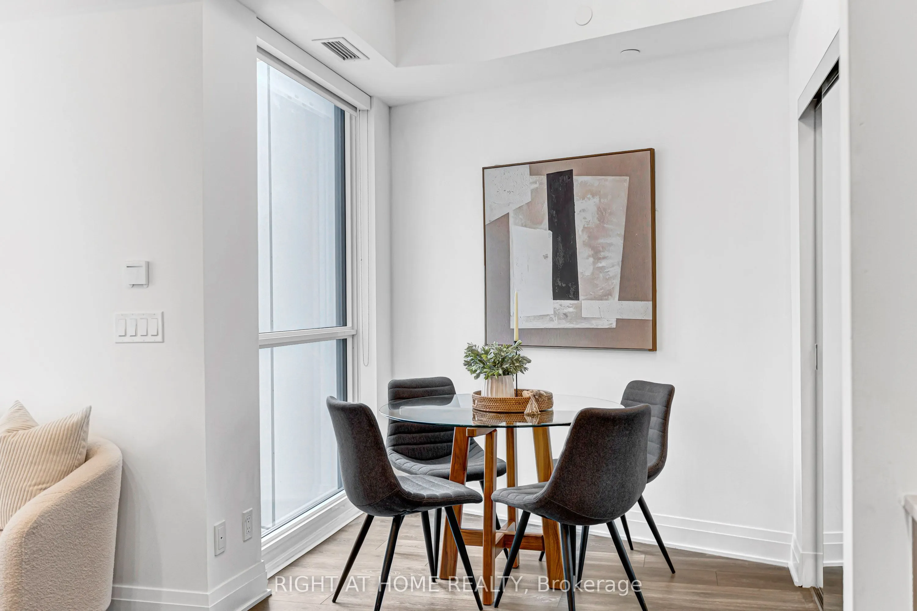 38 Forest Manor Road #405