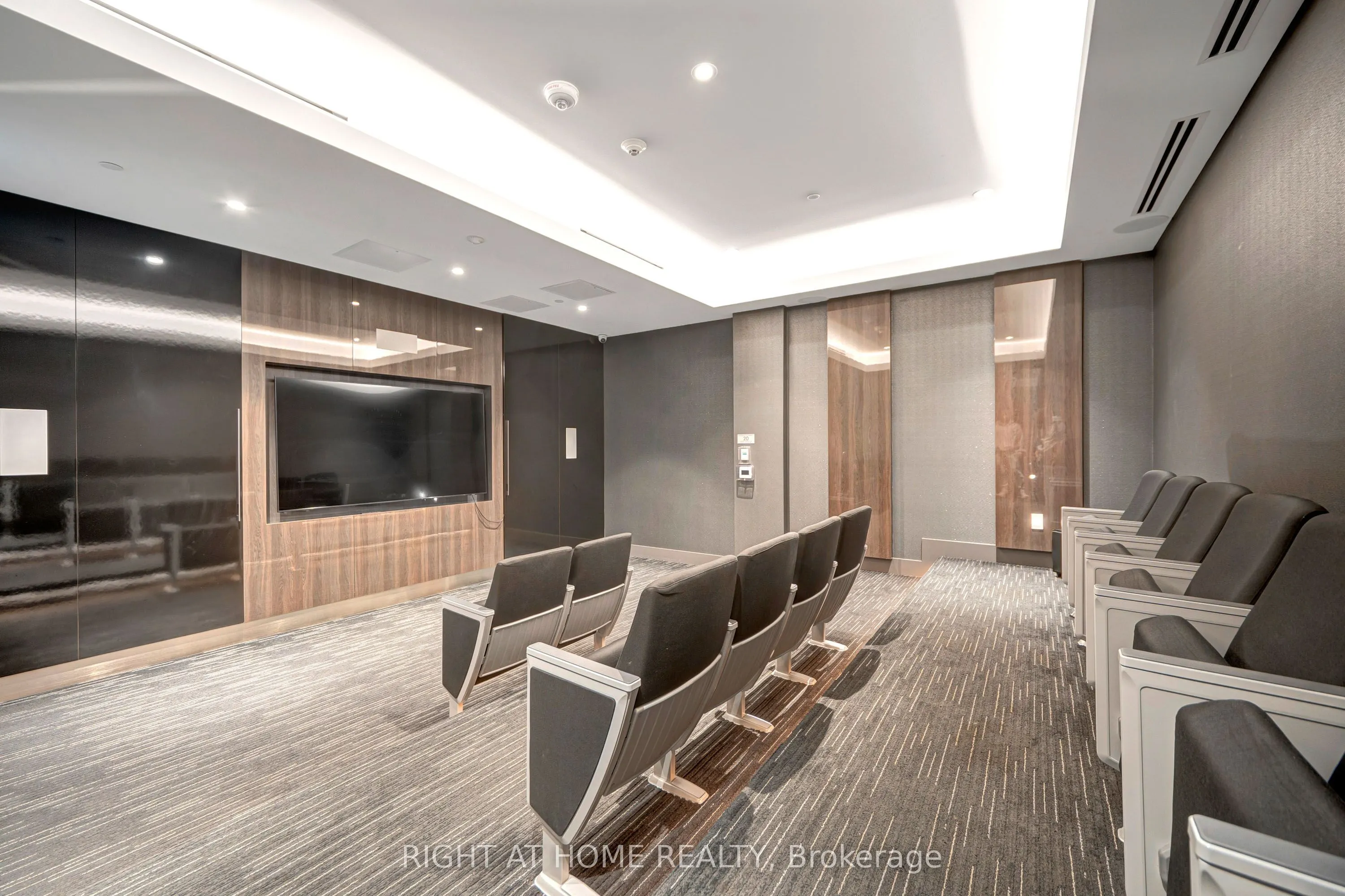 38 Forest Manor Road #405