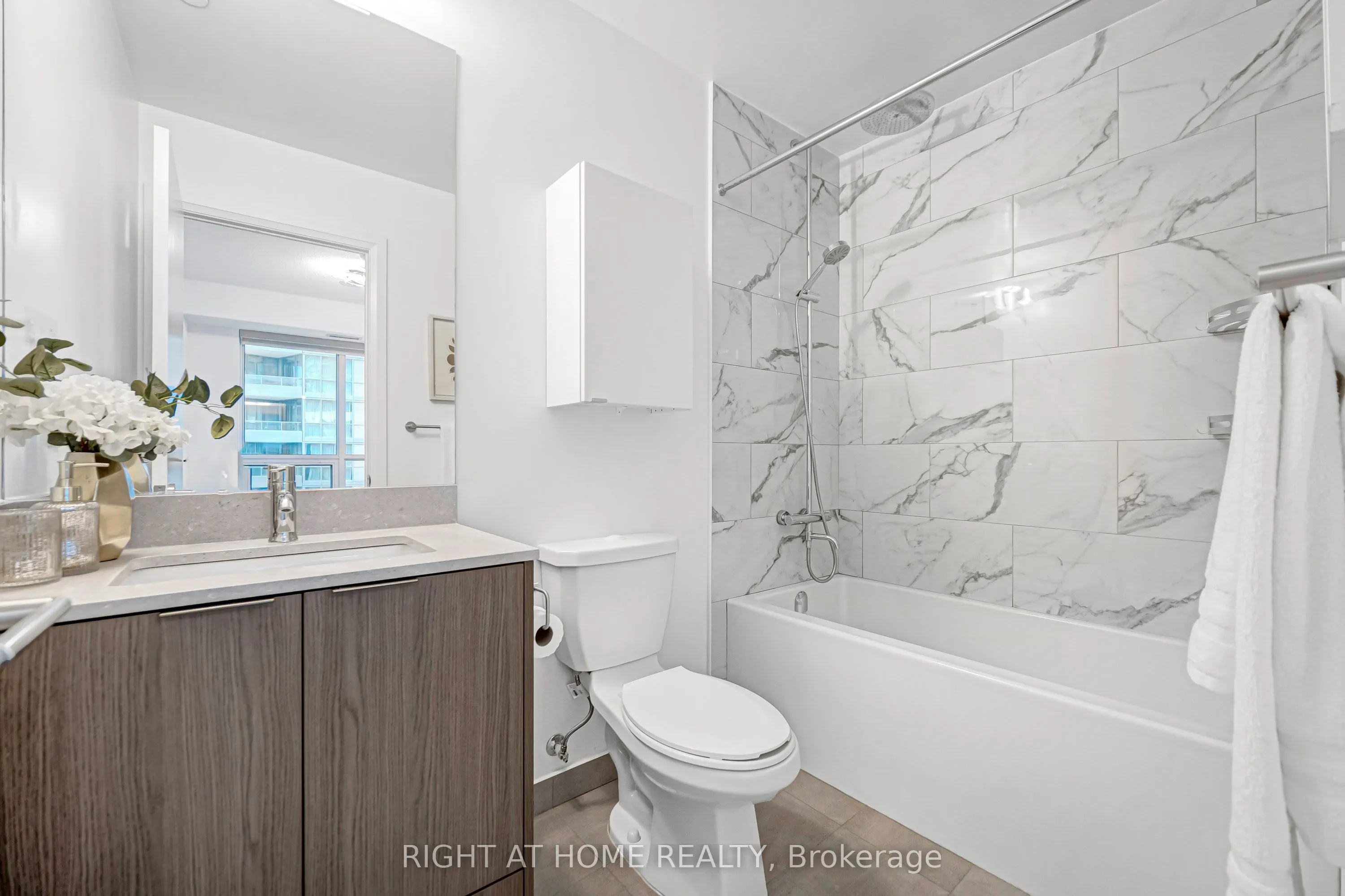 38 Forest Manor Road #405